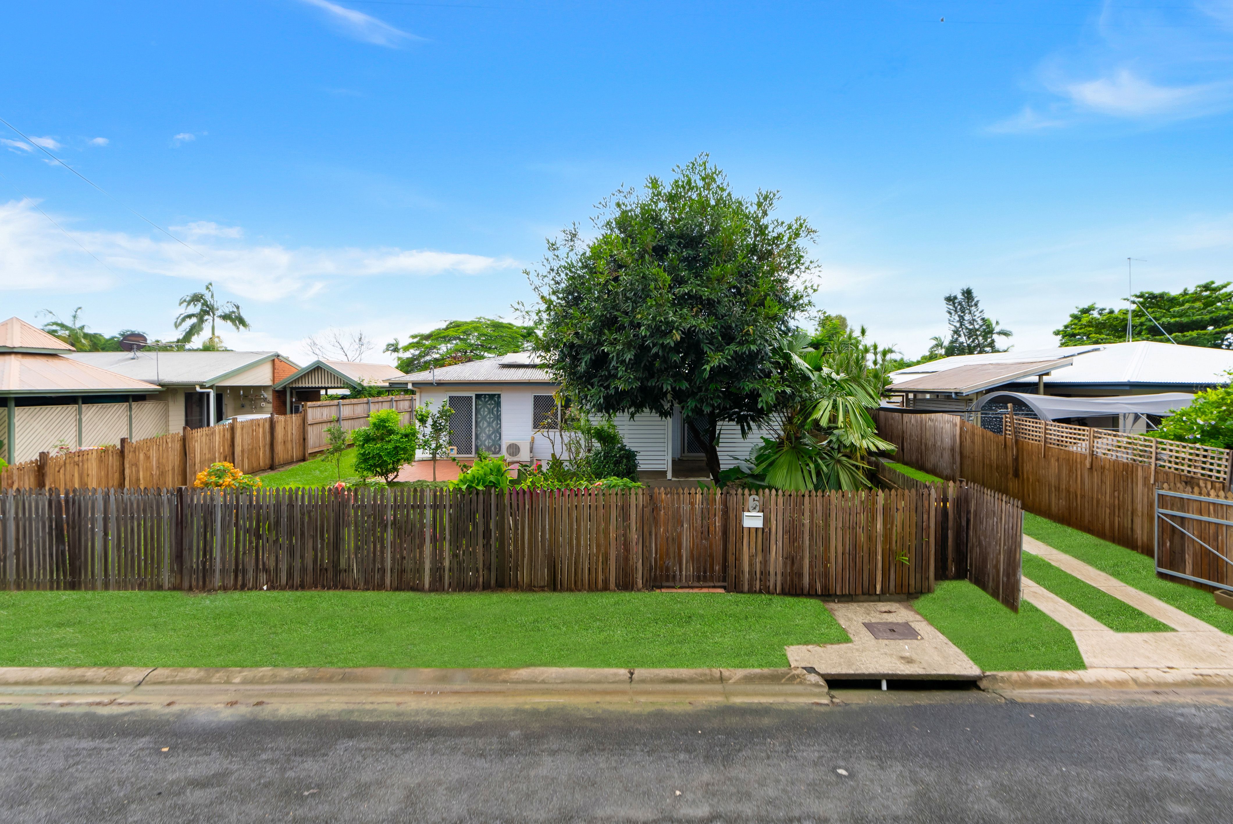 6 Ronto Close, Manoora, QLD 4870