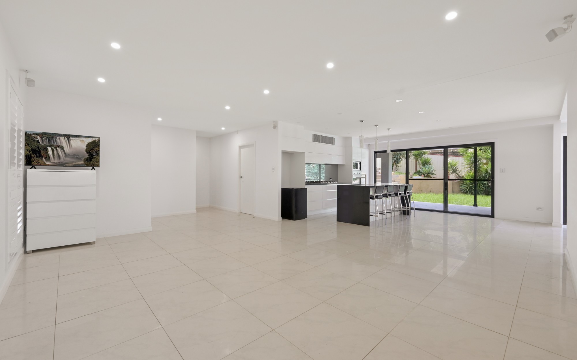 6 Gaspard Place, Ambarvale, NSW 2560