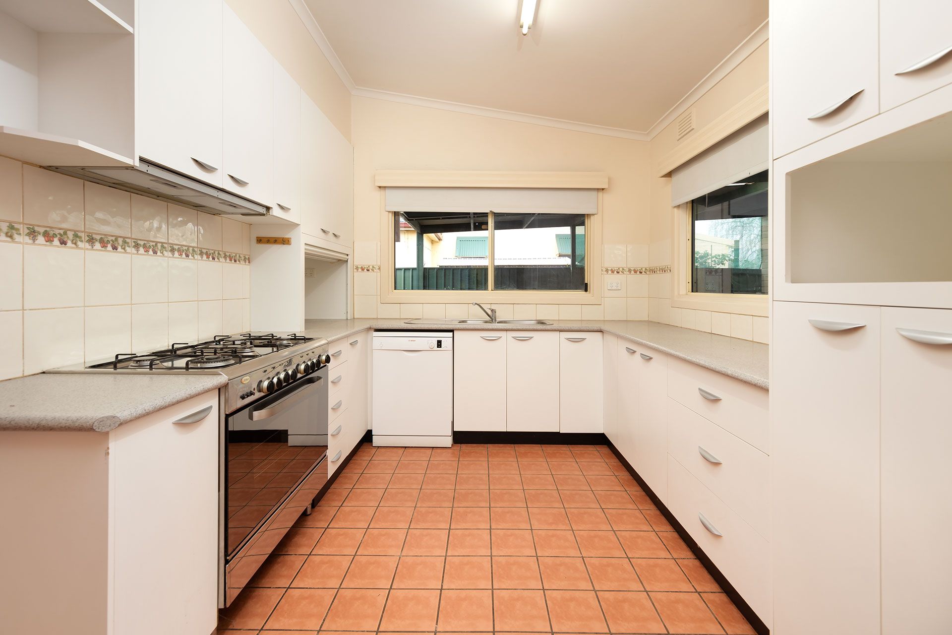 213 Federation Avenue, Corowa, NSW 2646