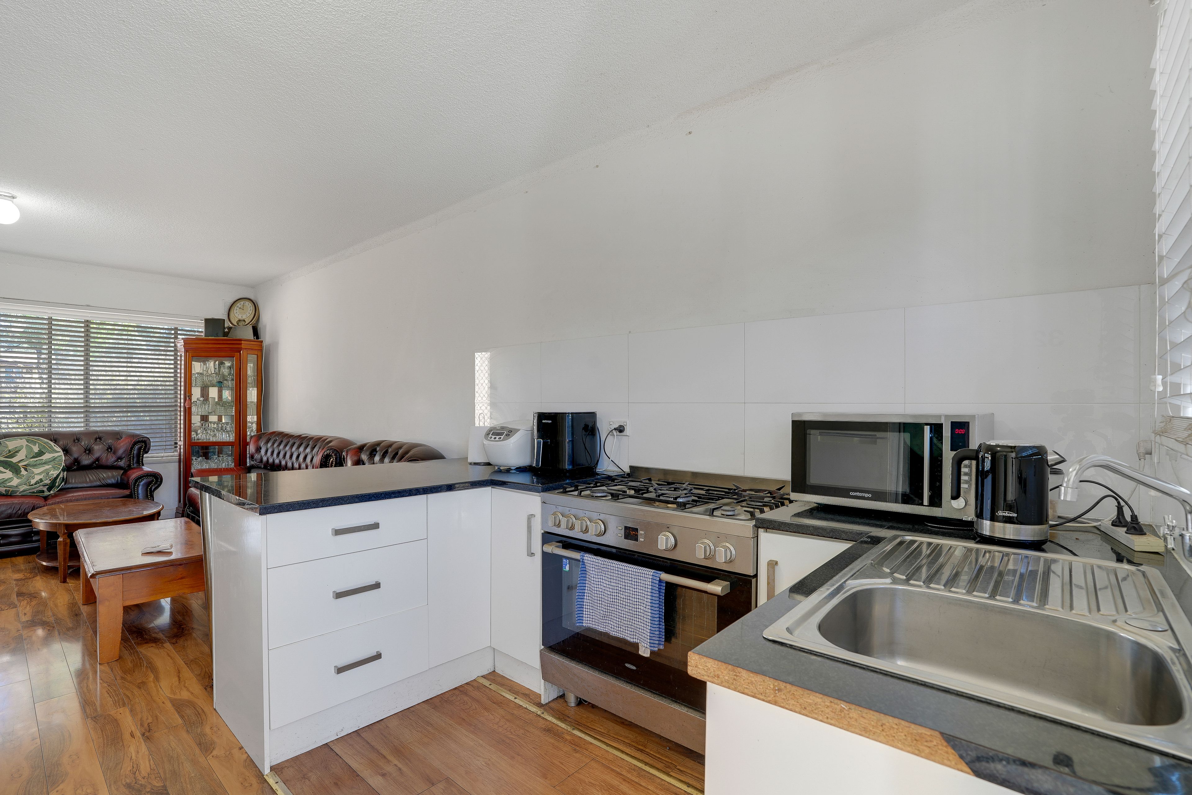 32/6 Loades Street — photo 4 of 10
