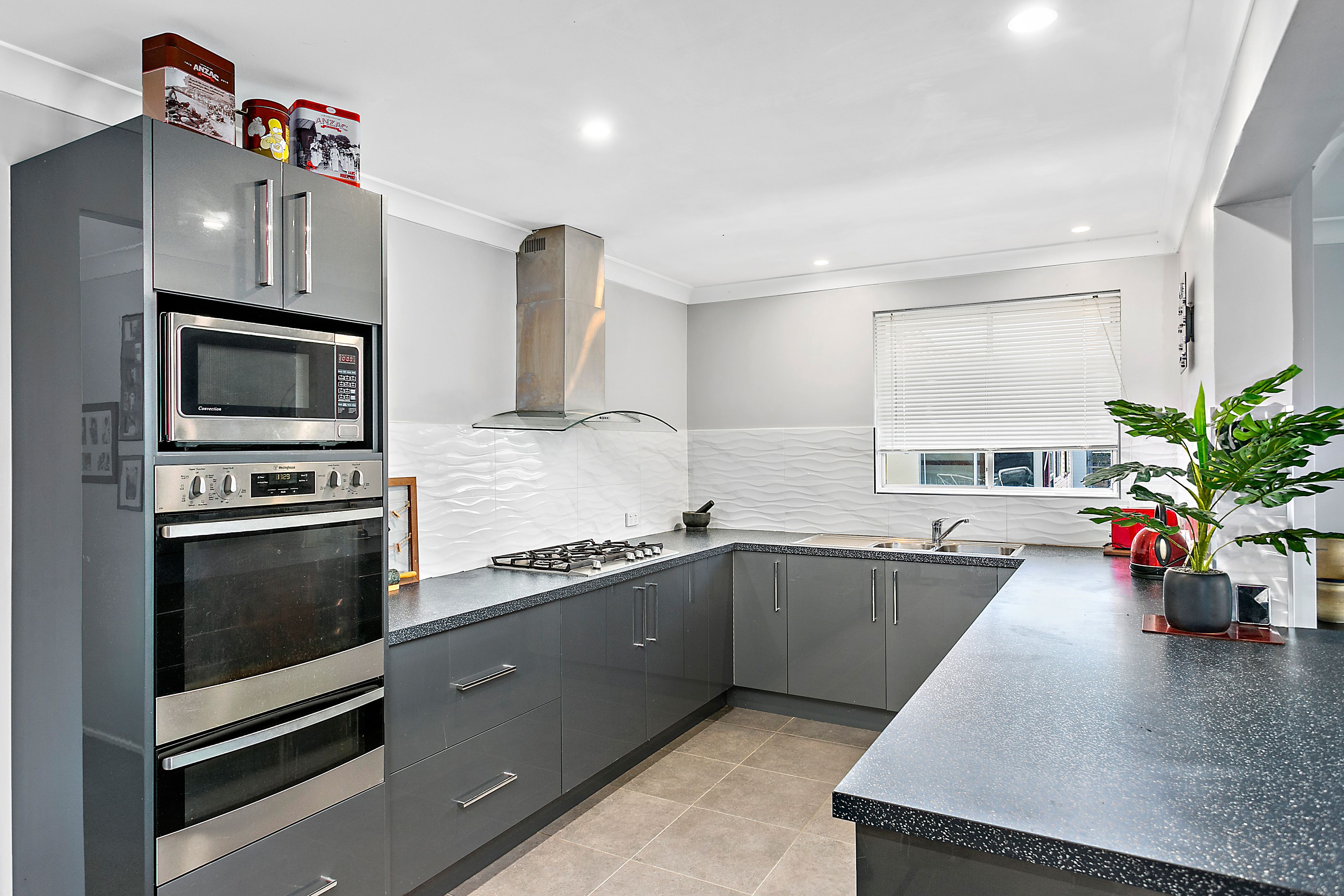 19 Macquarie Street, Albion Park, NSW 2527