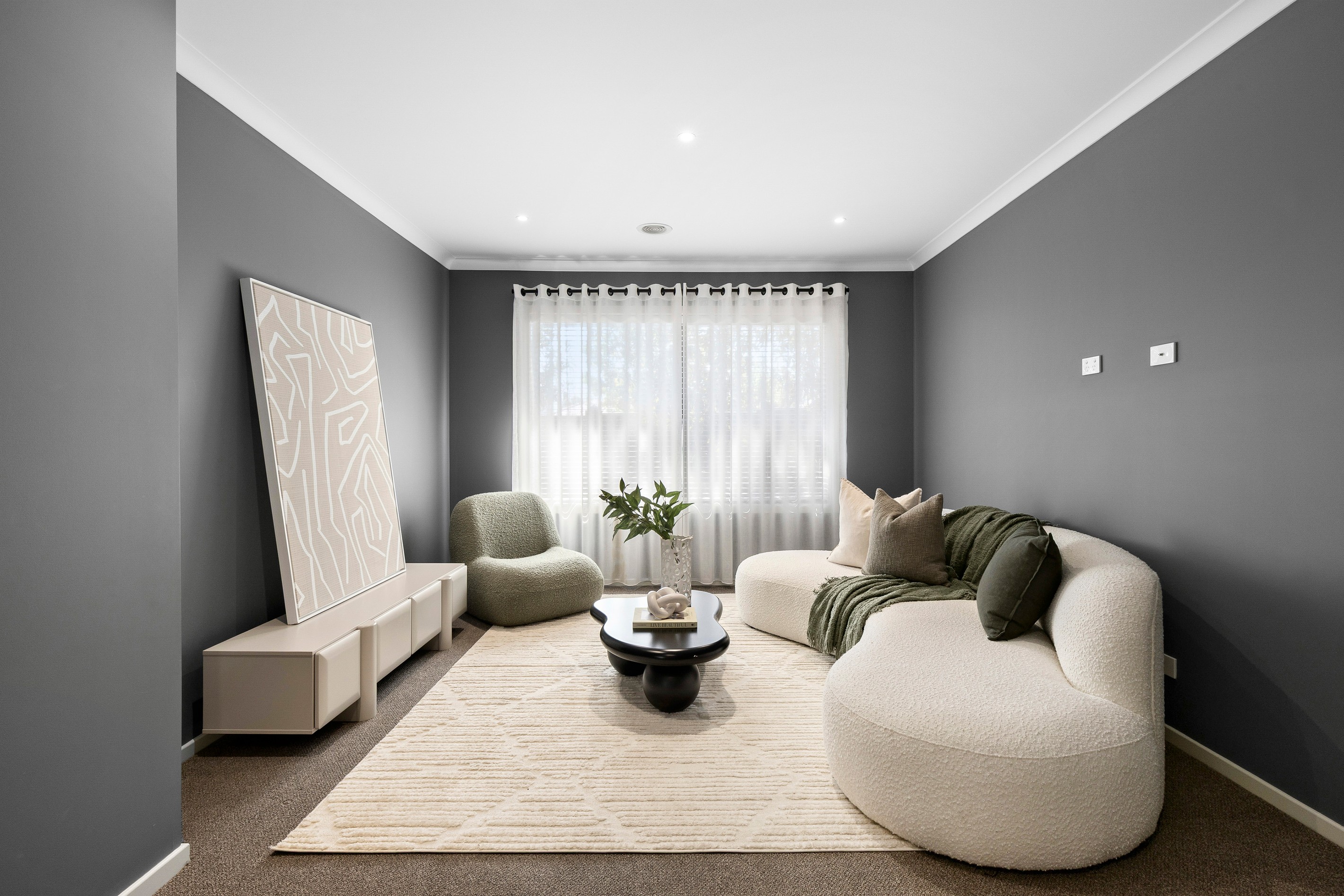 2 Luster Circuit, Greenvale, VIC 3059