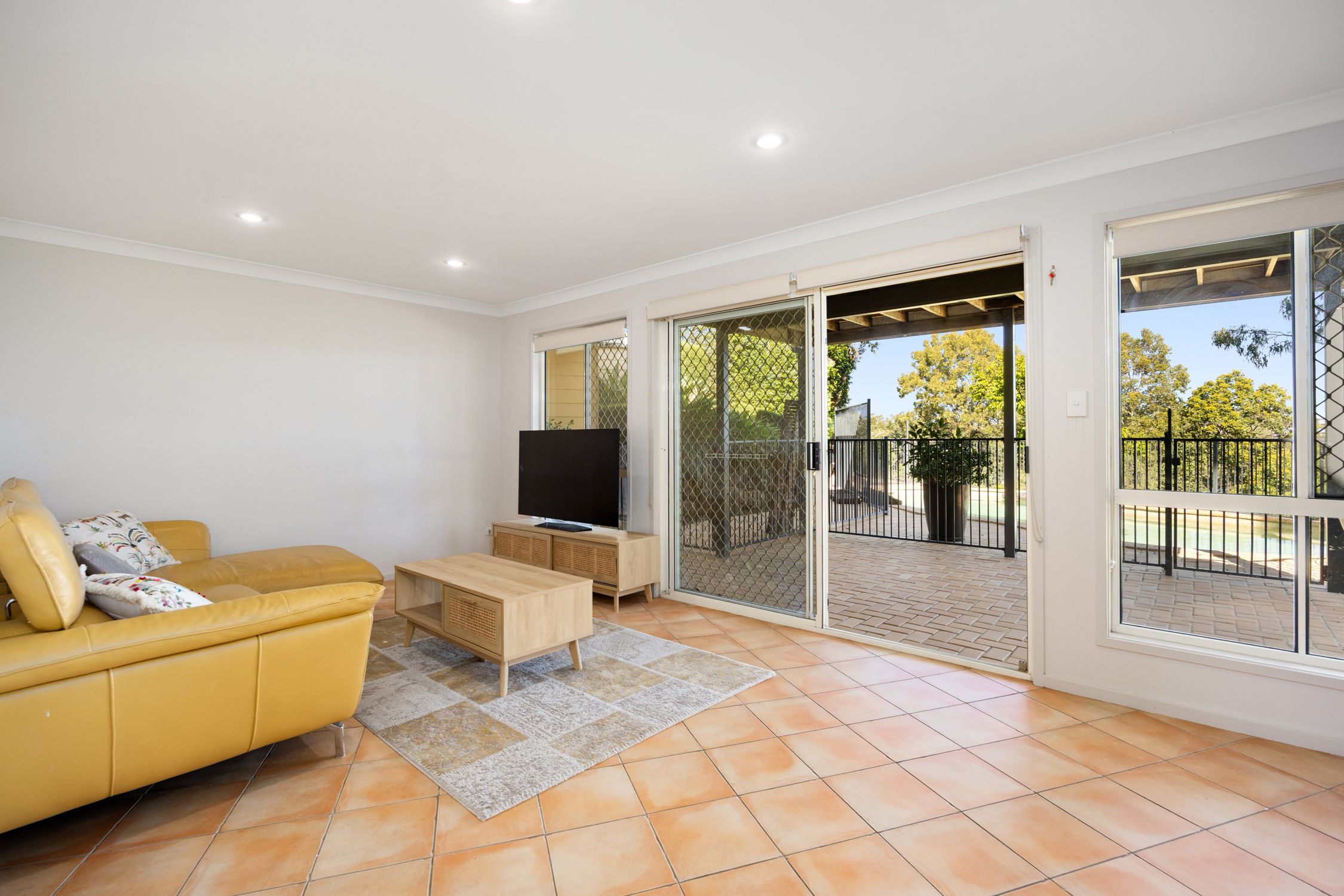 44 Drysdale Street — photo 13 of 21