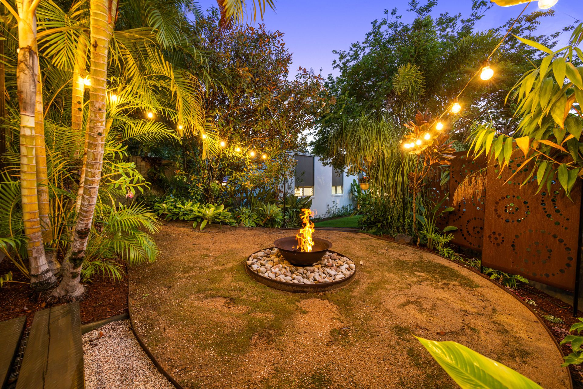 14 Strezlecki Close — photo 3 of 19