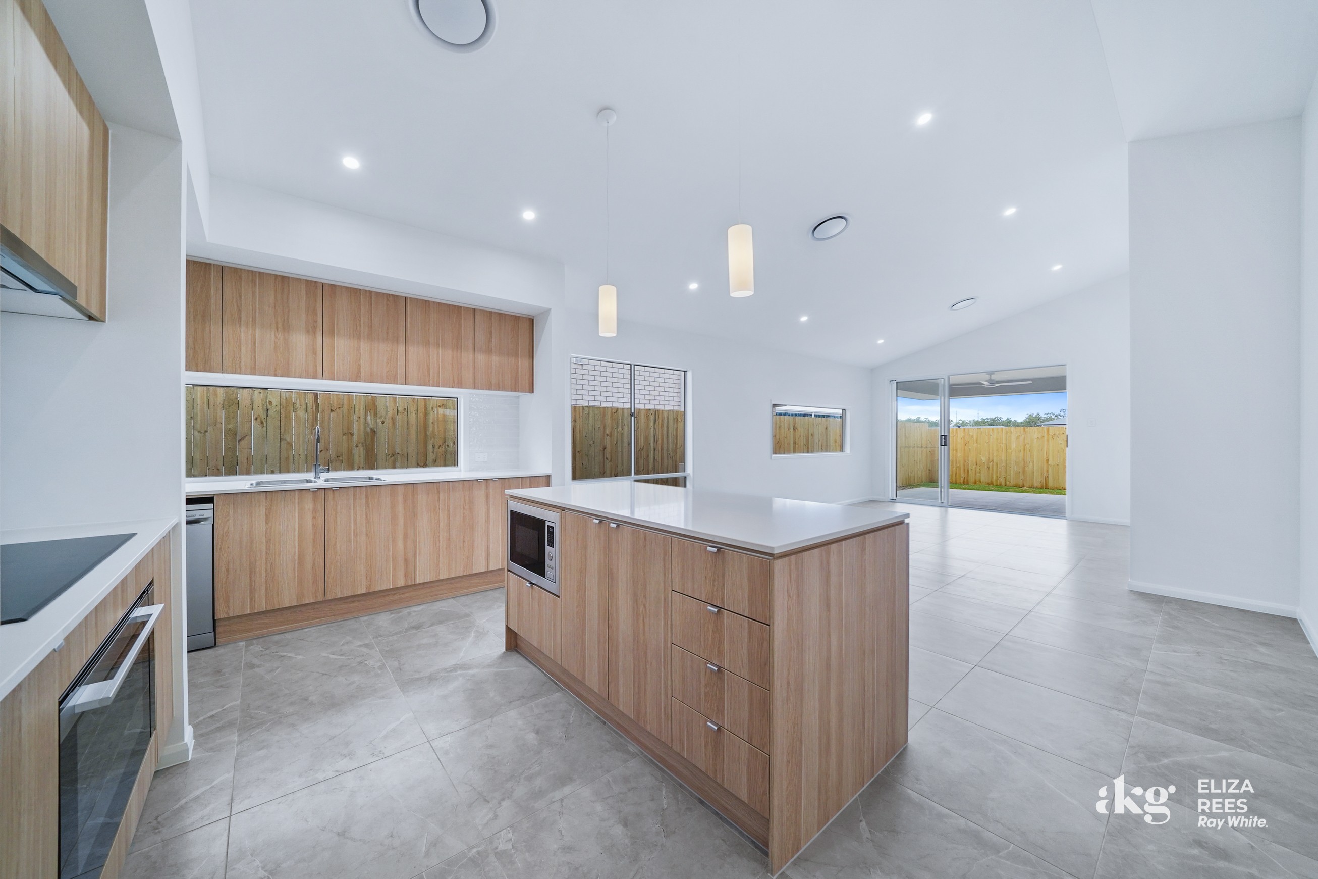 10 Crimson Street, Greenbank, QLD 4124