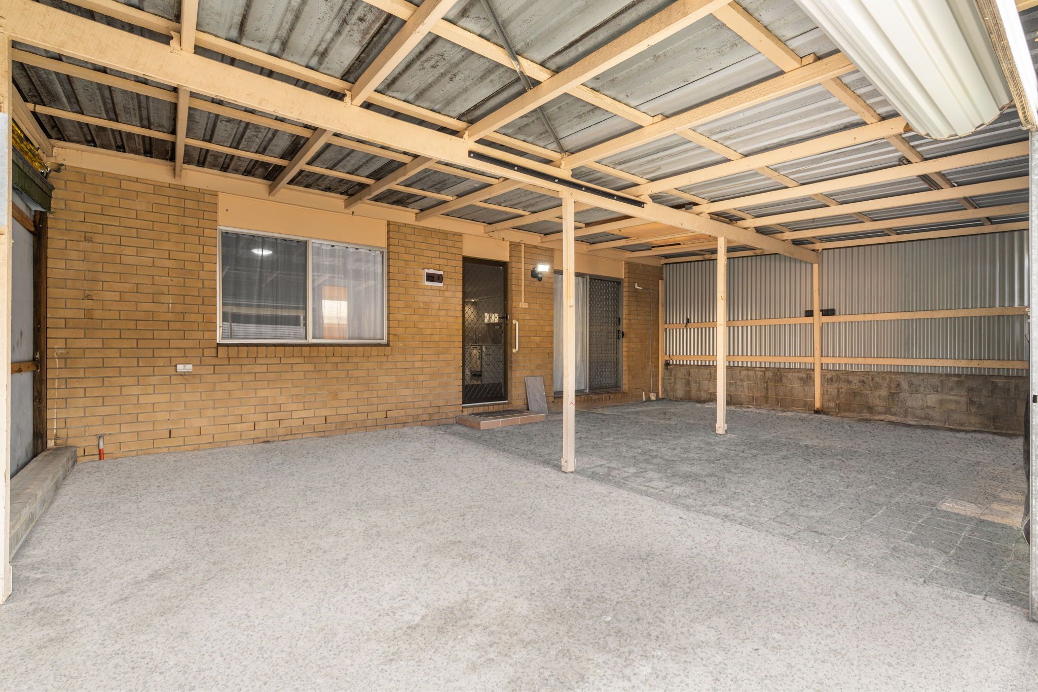 6/3 Bruce Road — photo 11 of 11
