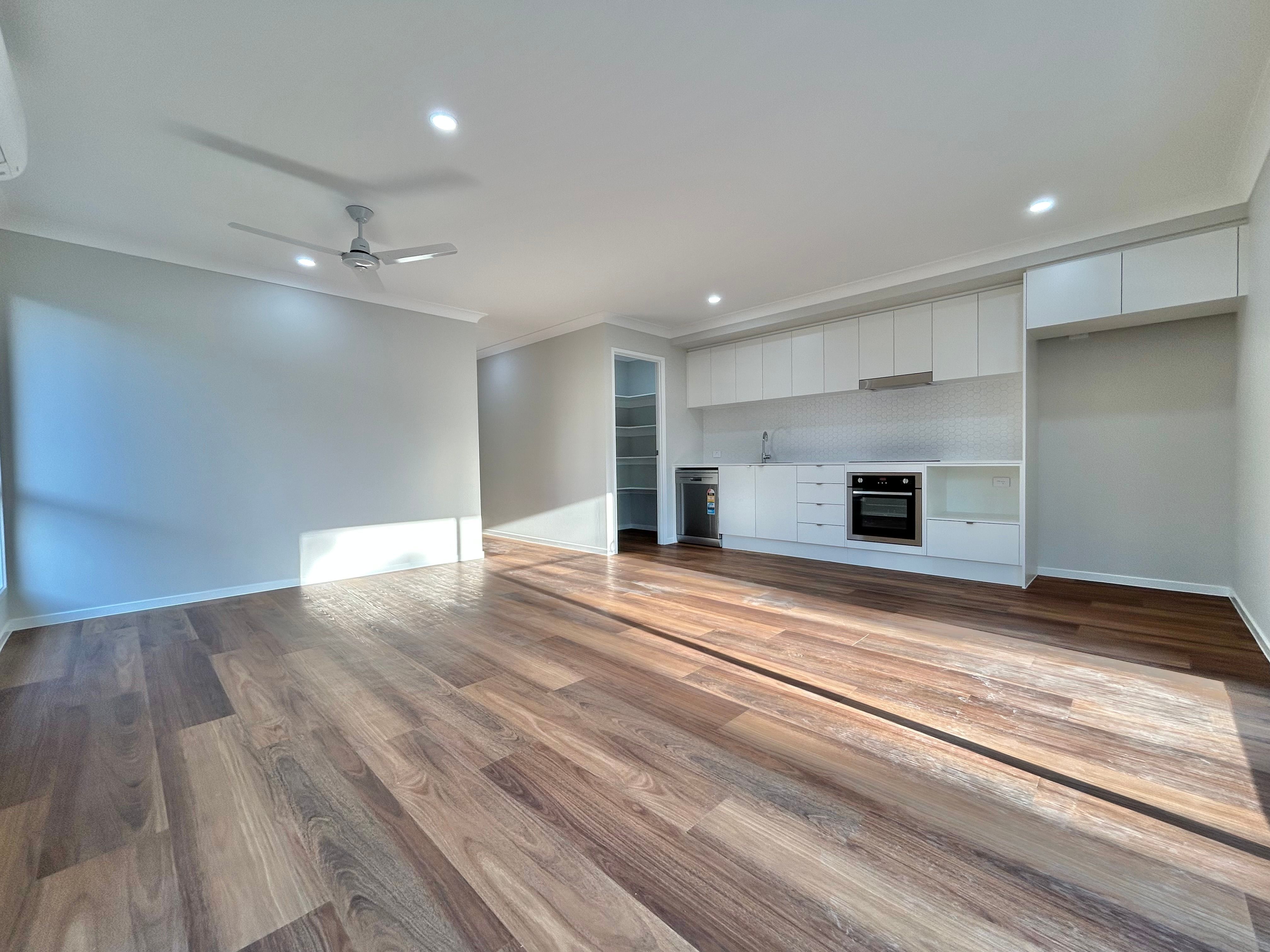 1/98 Pierro Place, Logan Reserve, QLD 4133