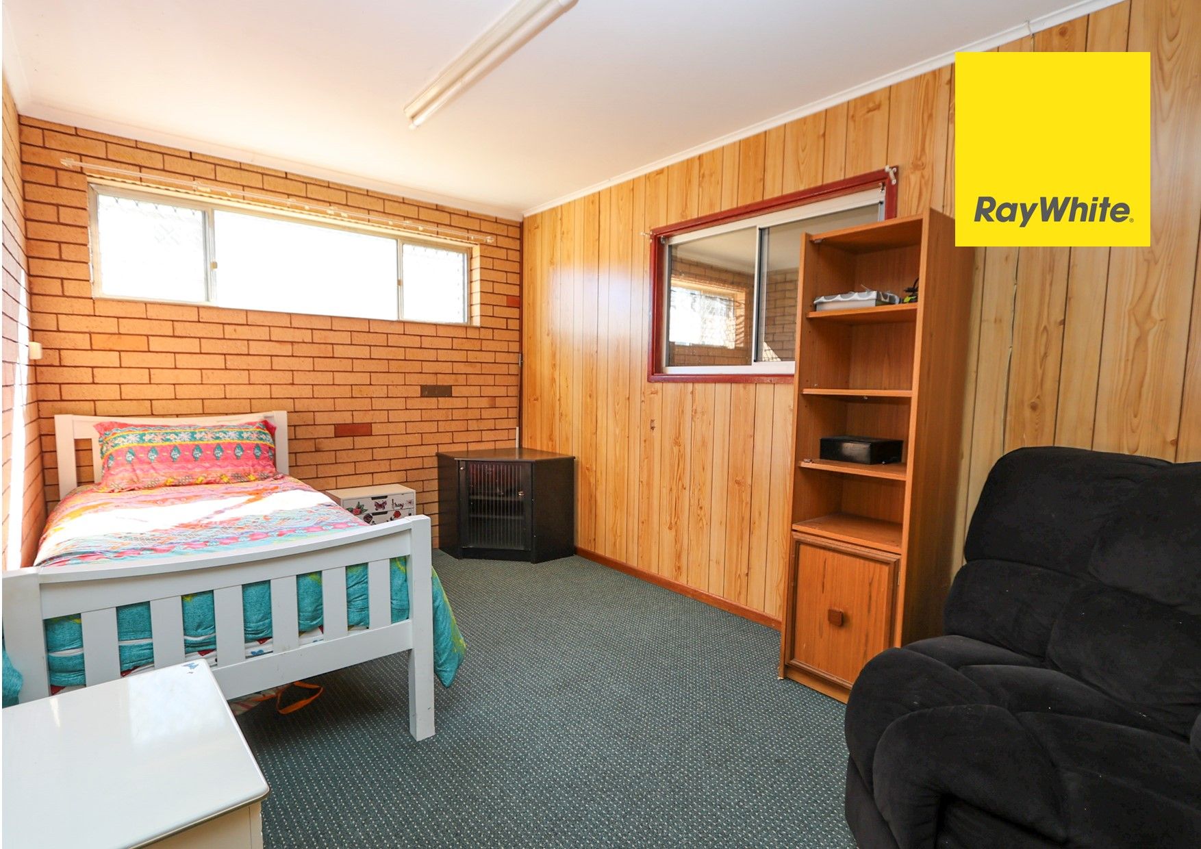 32 Gilchrist Street — photo 12 of 17
