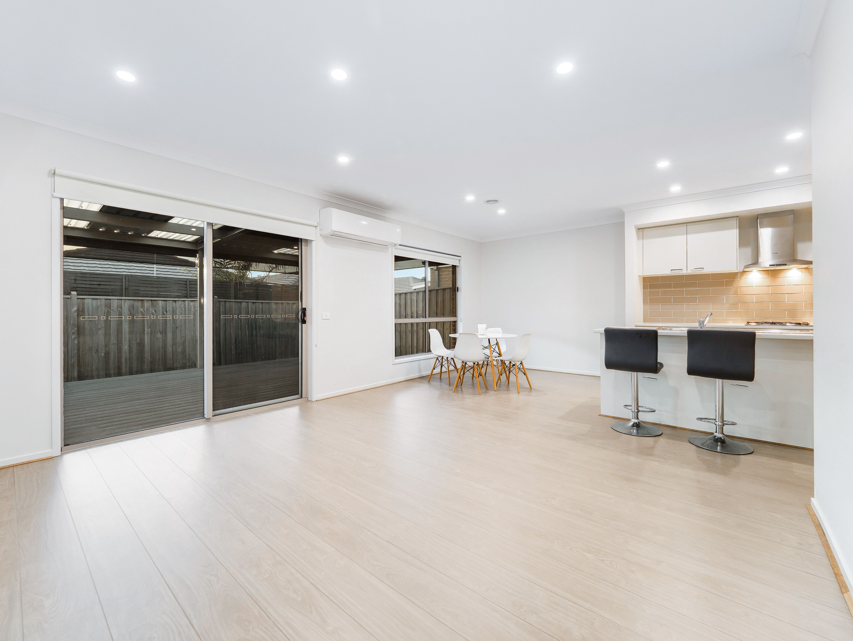 13 Limandus Crescent — photo 13 of 30