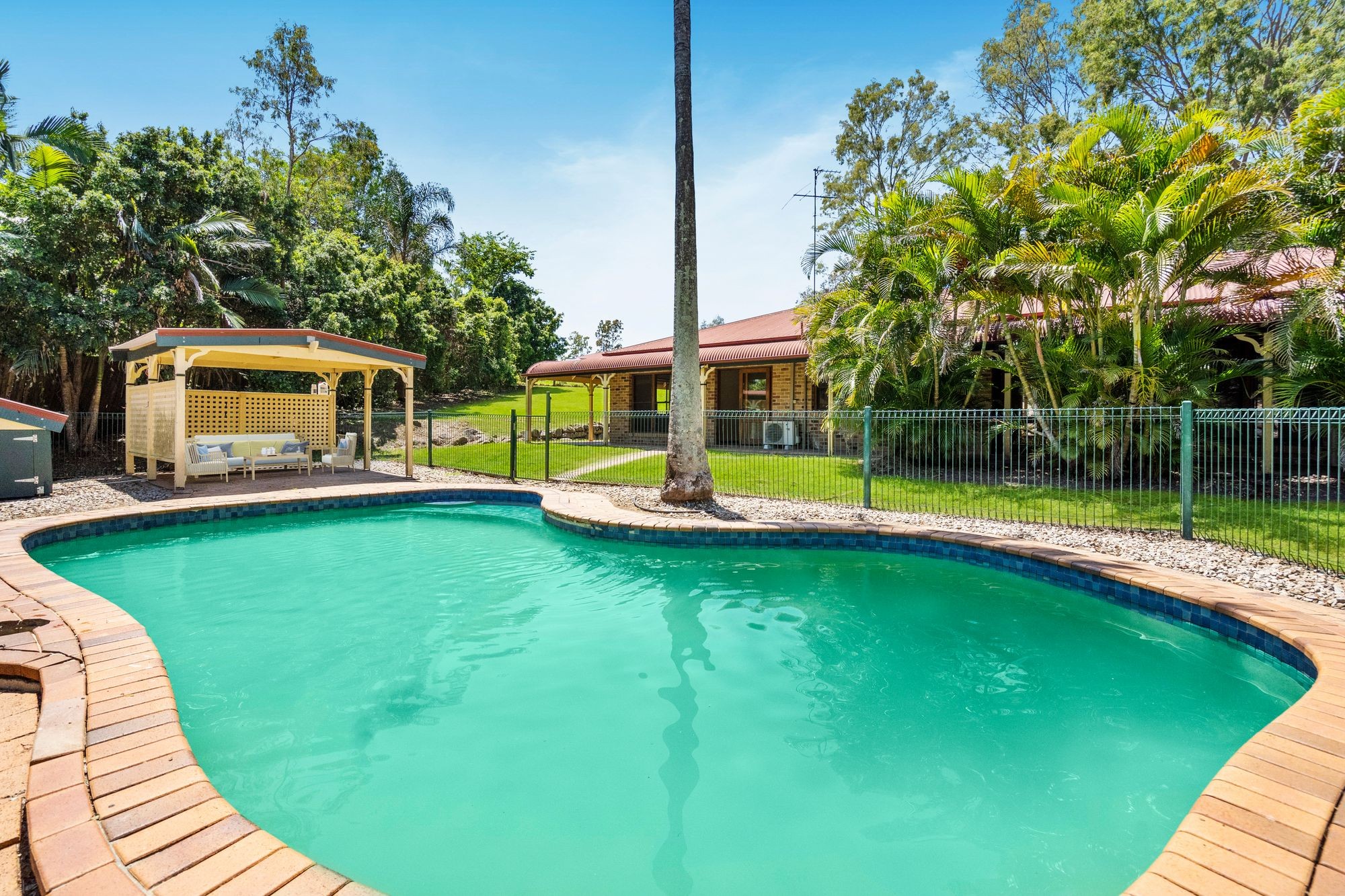 43 Greenwood Crescent, Samford Valley, QLD 4520