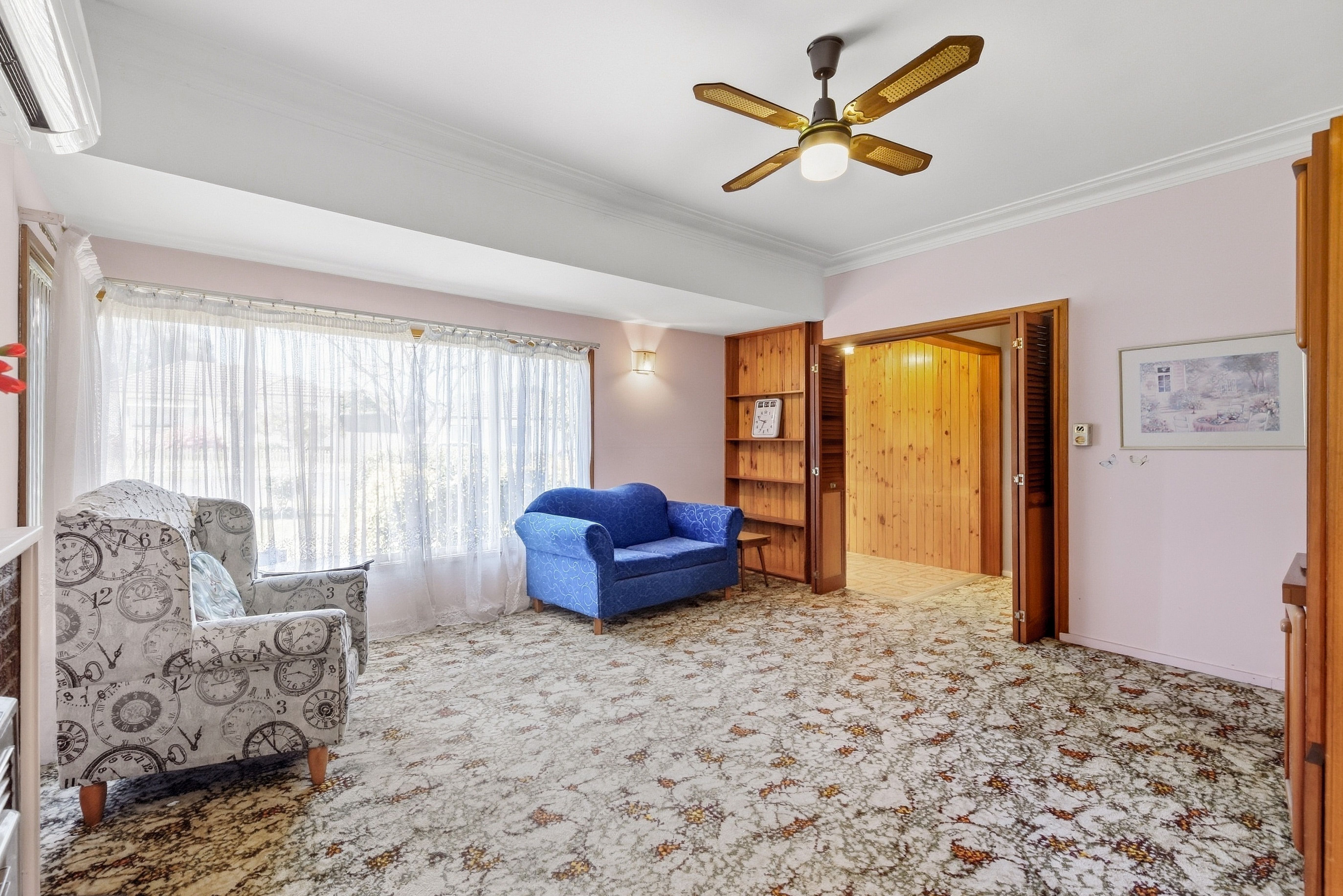 1 Phelps Crescent — photo 5 of 12