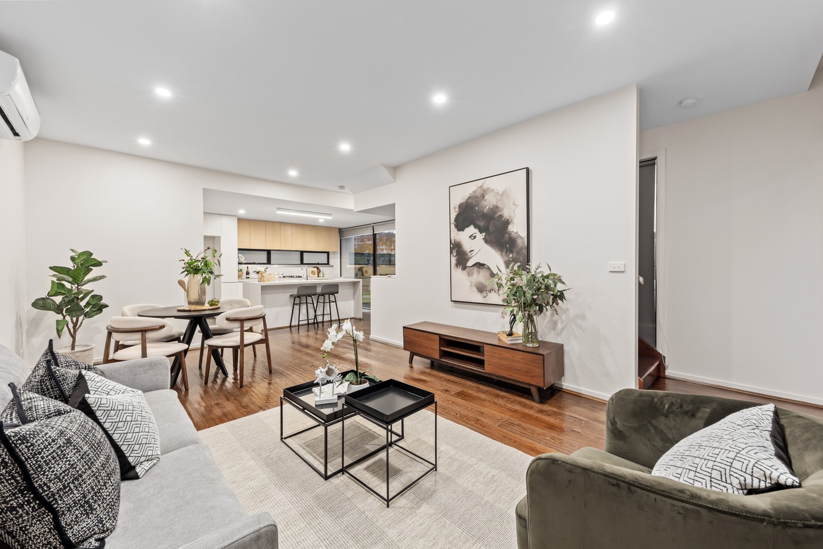 1/744 Station Street, Box Hill, VIC 3128