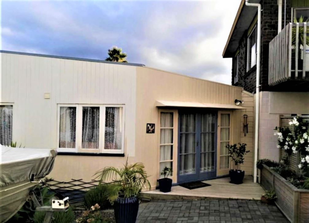 184 Stapleford Crescent, Browns Bay, North Shore City
