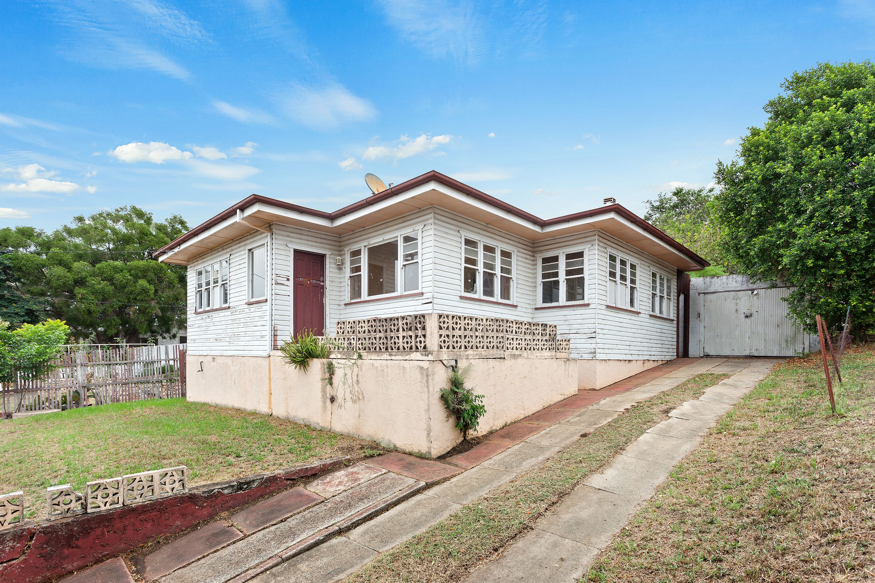 87 Vanity Street, Rockville, QLD 4350