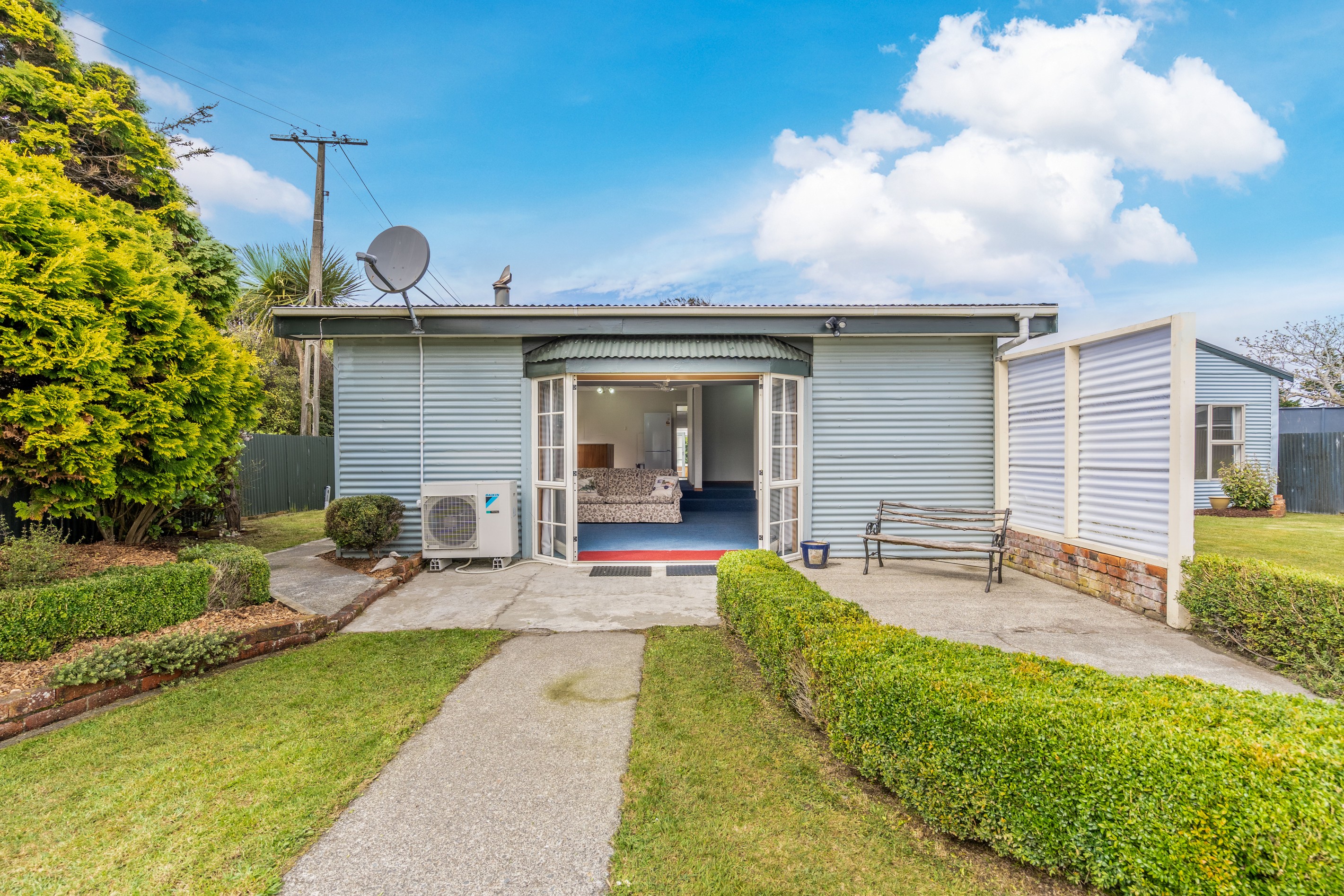 12 Drury Street East, Colac Bay, Southland District