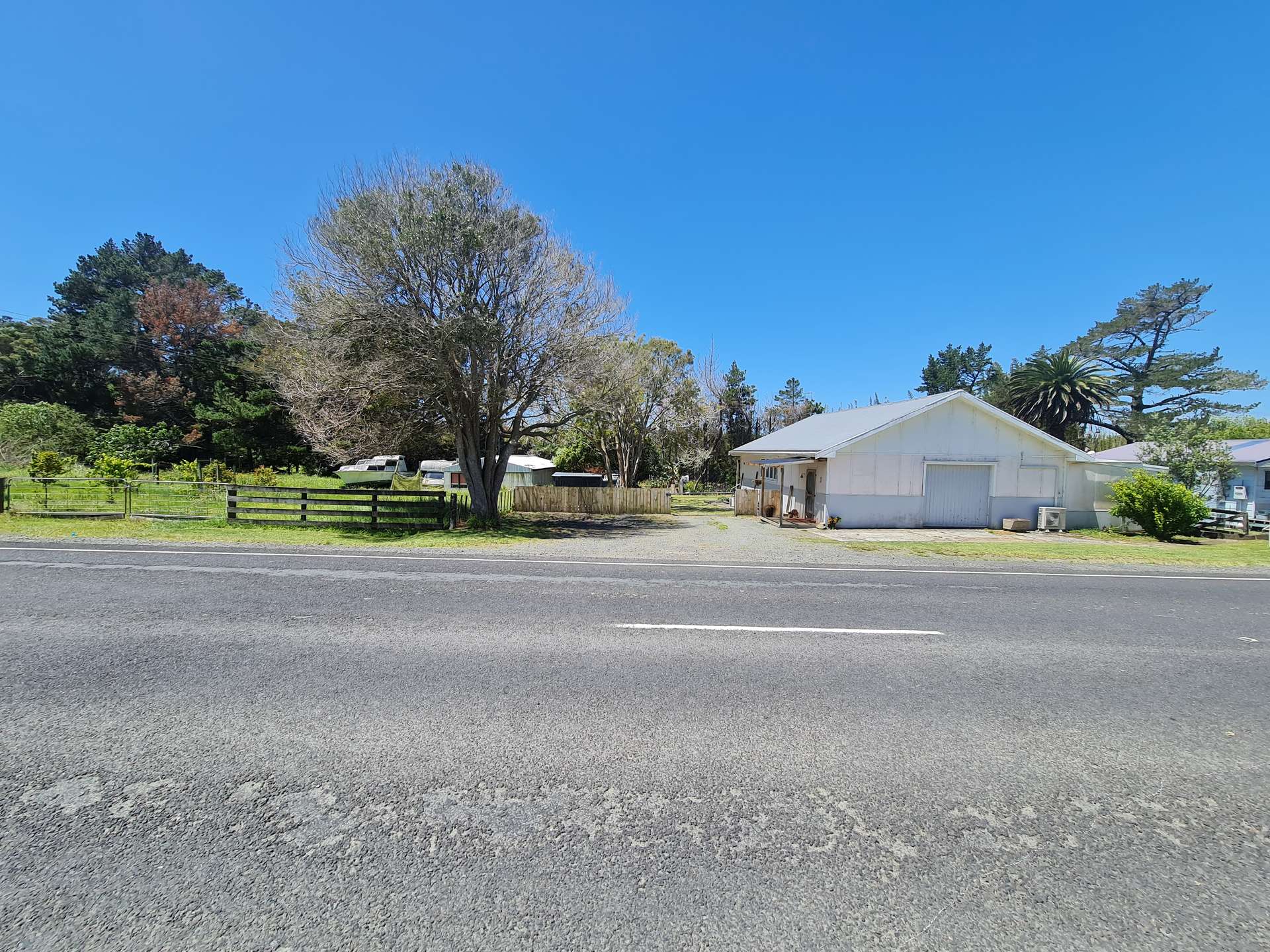 2292 Far North Road photo 90