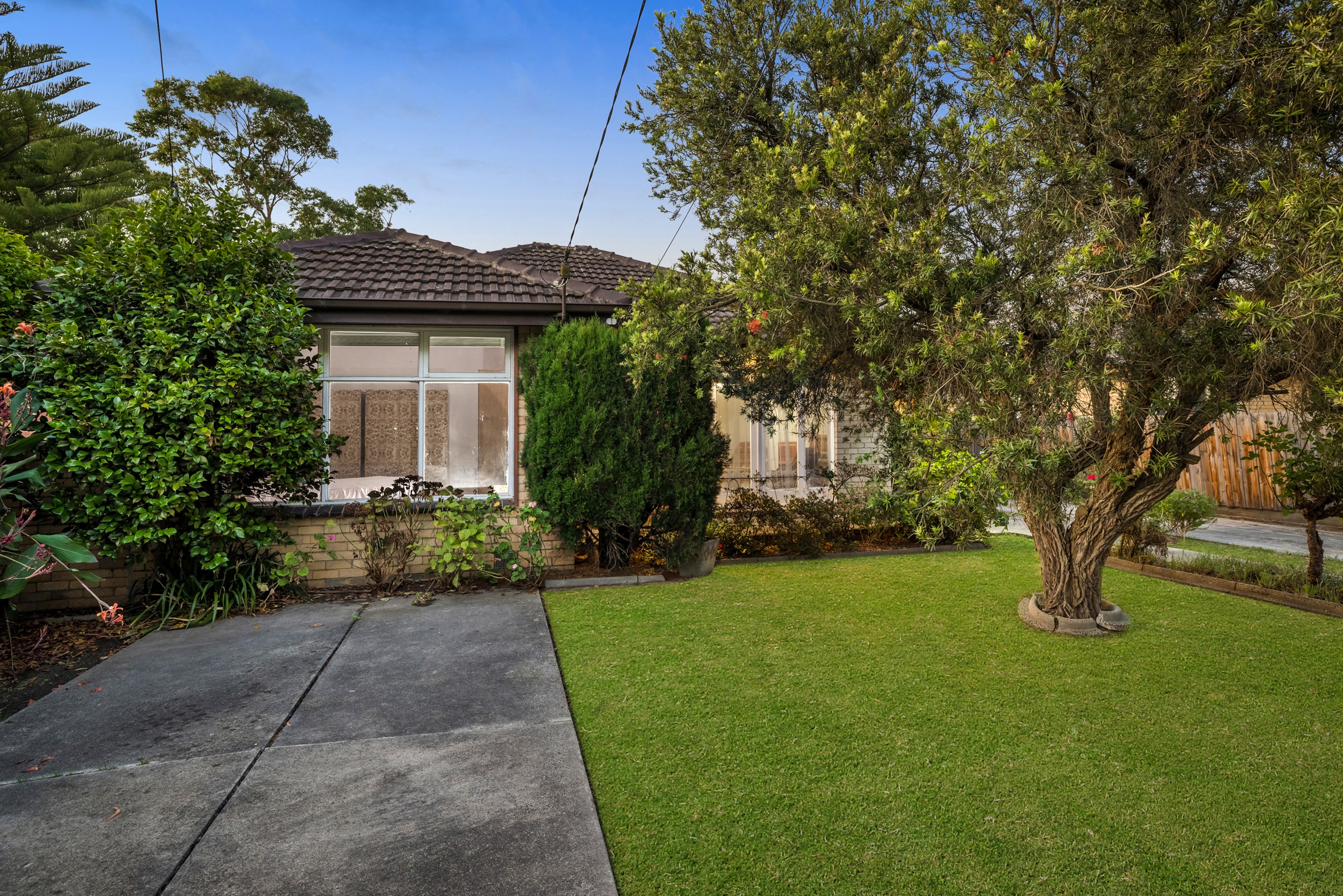 16 Parkview Drive, Ferntree Gully, VIC 3156