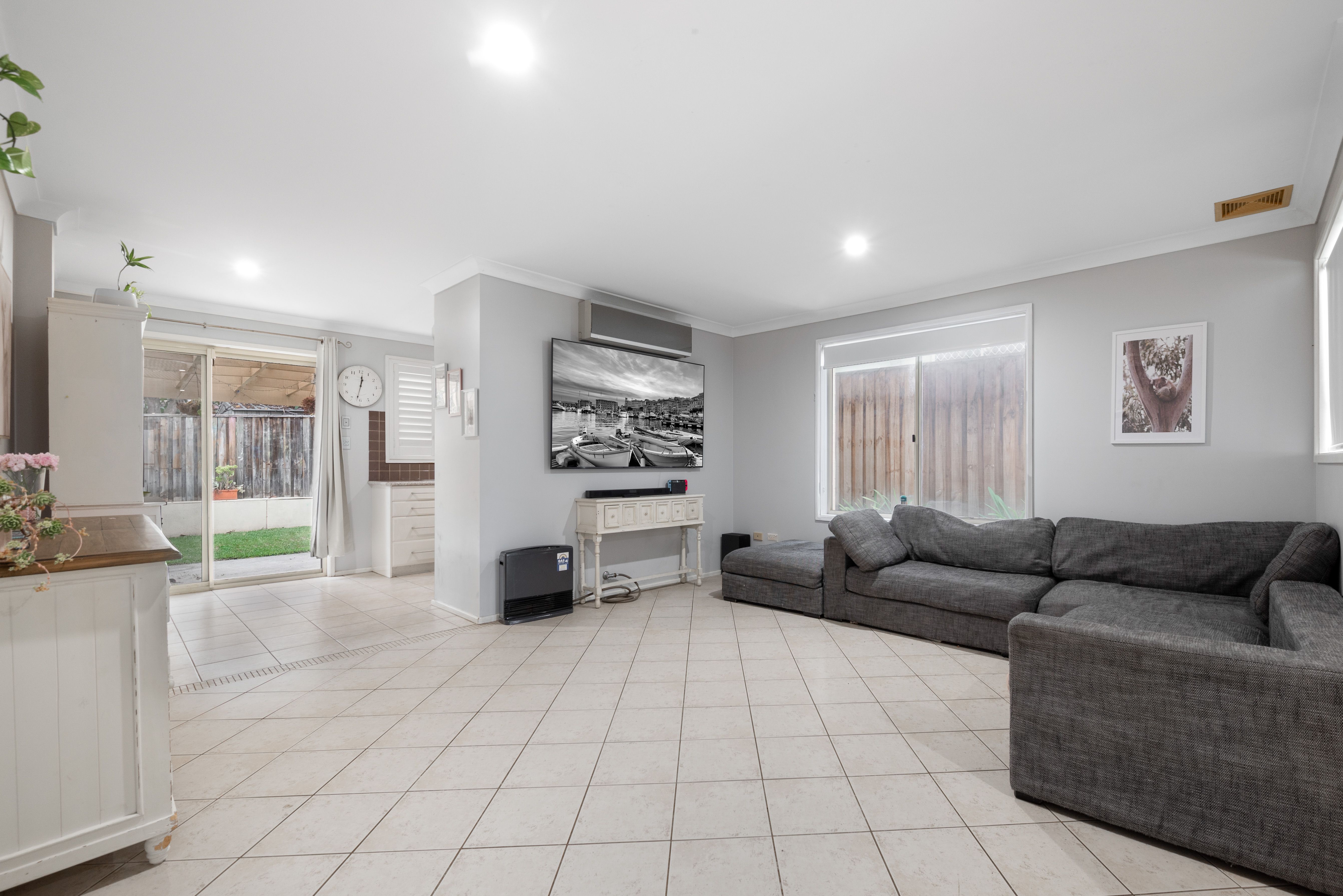 3/4 Aubrey Street, Ingleburn, NSW 2565