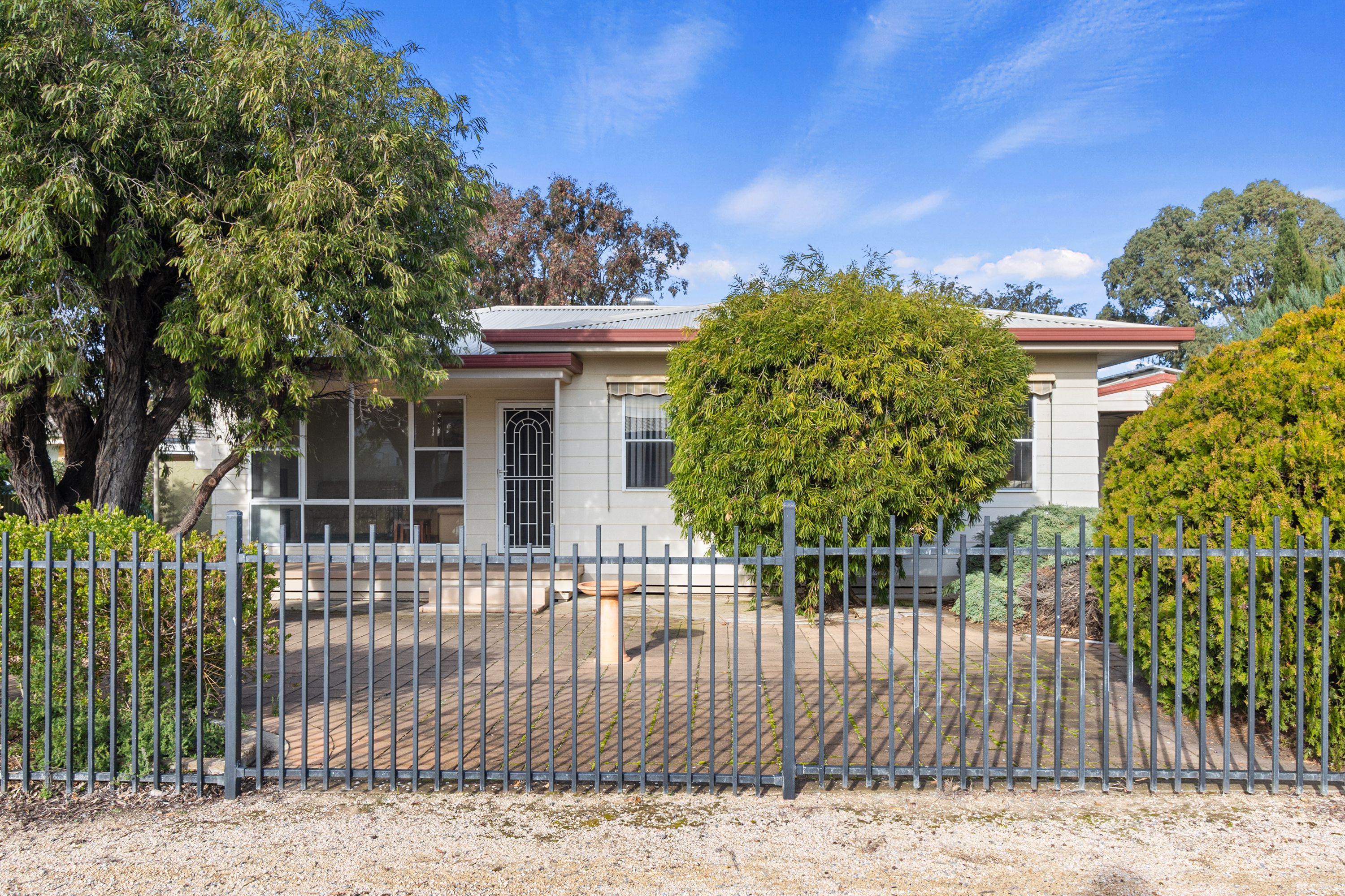 5 The Crescent — photo from Ray White Yorke Peninsula