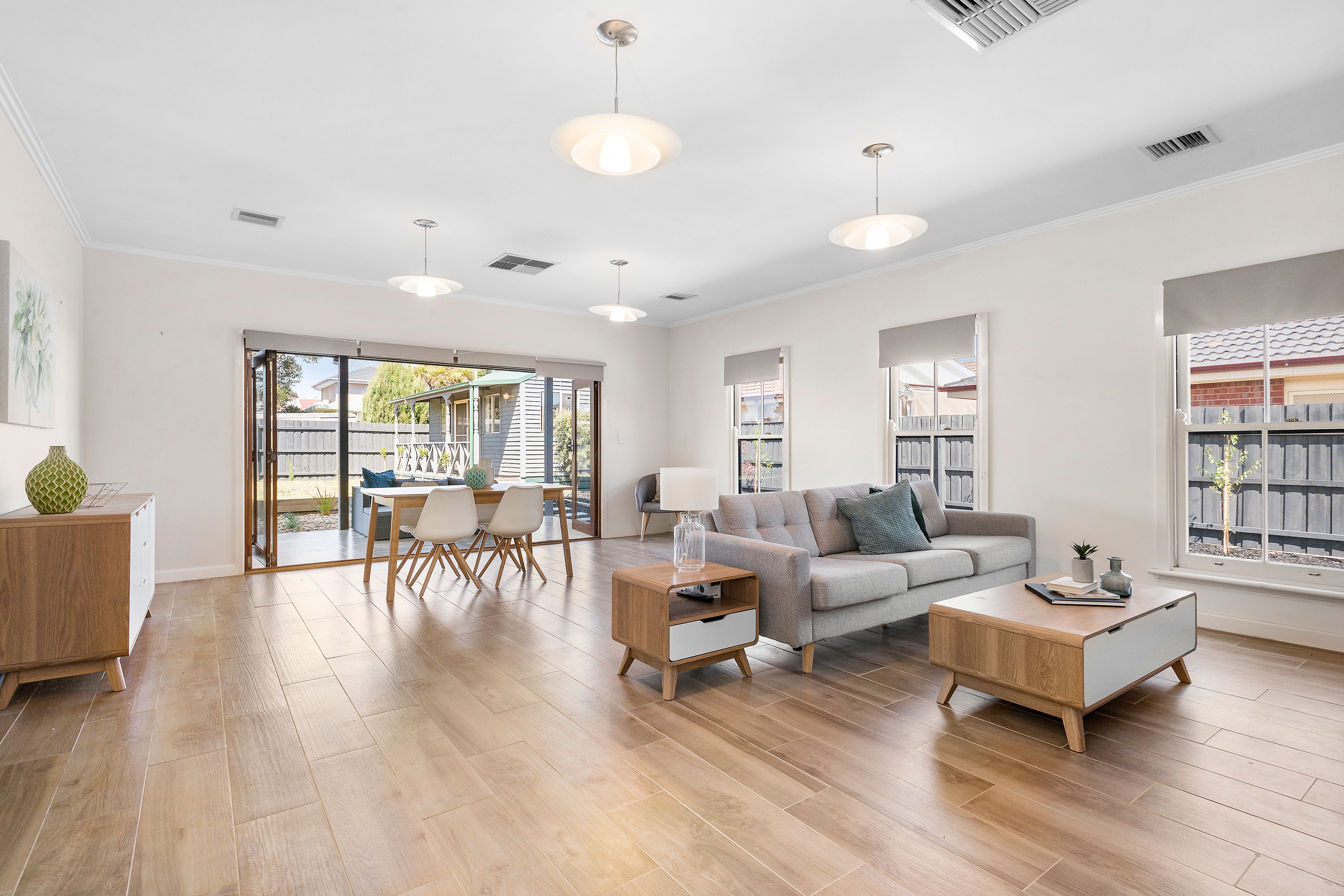 15 Merrilands Road, Reservoir, VIC 3073