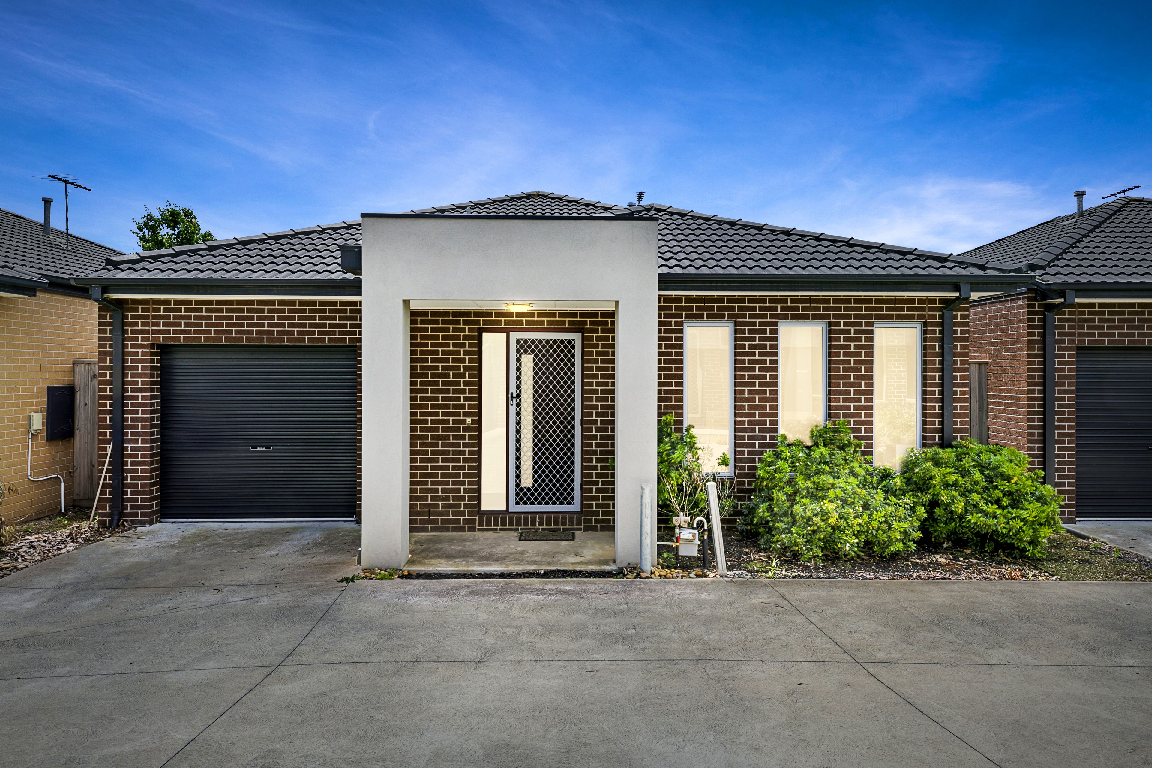 37-39 Valencia Circuit, Cranbourne VIC 3977