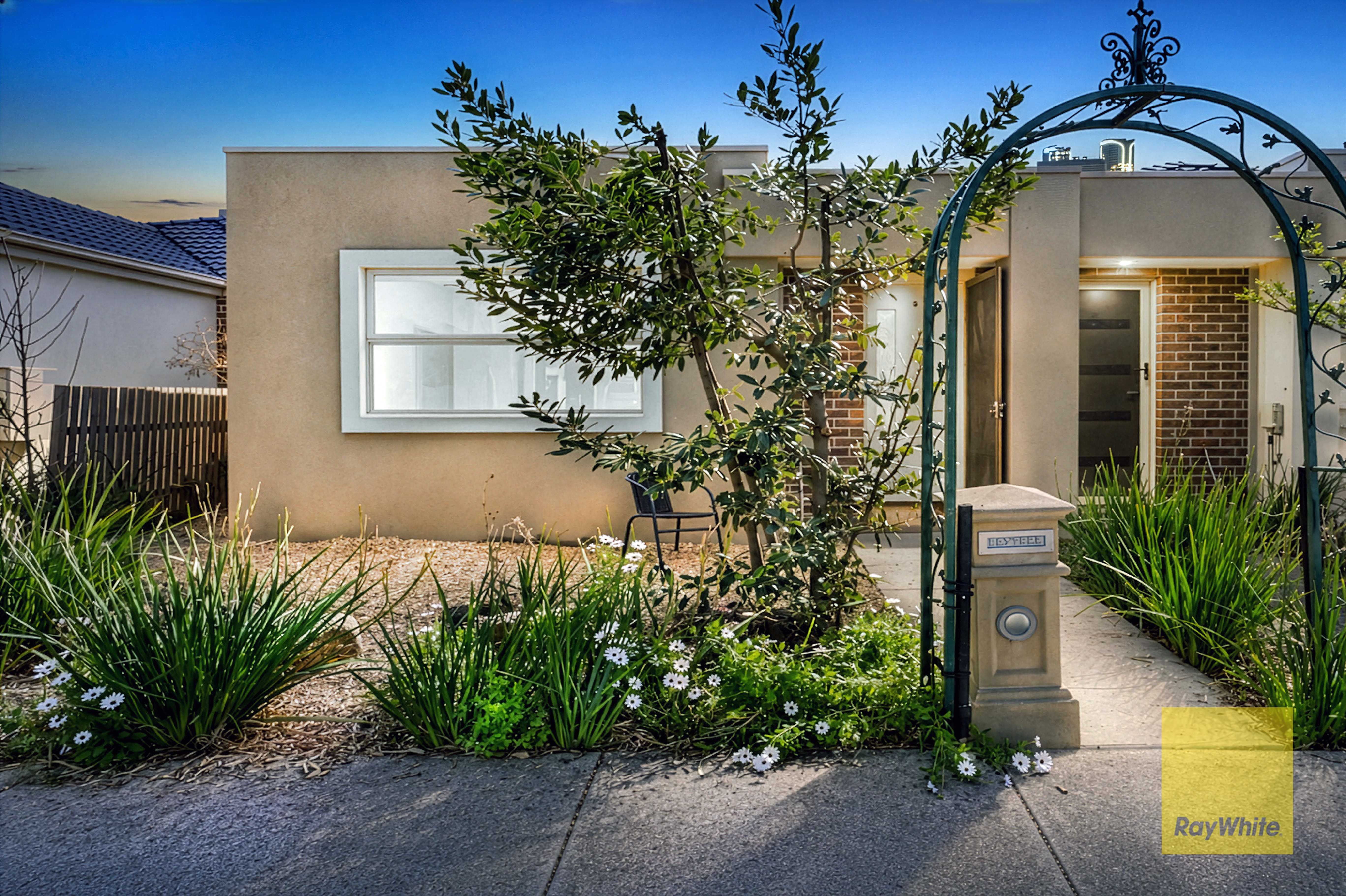 5 Village Walk — photo from Ray White Mernda