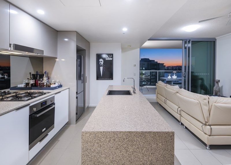 30512/2 Harbour Road, Hamilton, QLD 4007