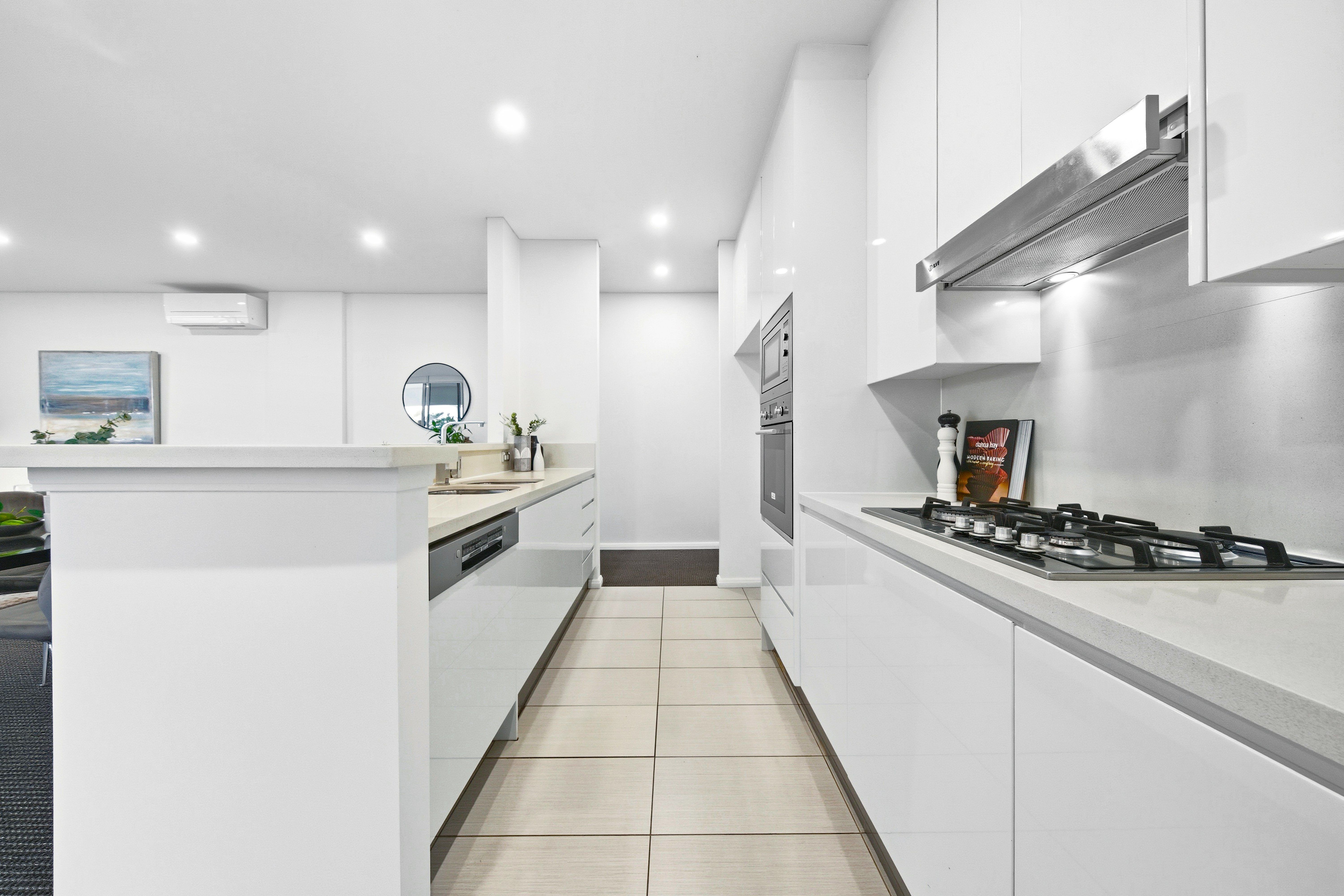 209/8B Mary Street — photo 6 of 20