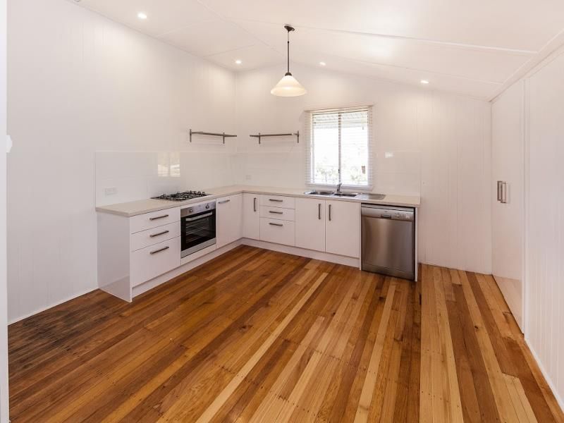 24 Mackay Terrace, Bardon, QLD 4065