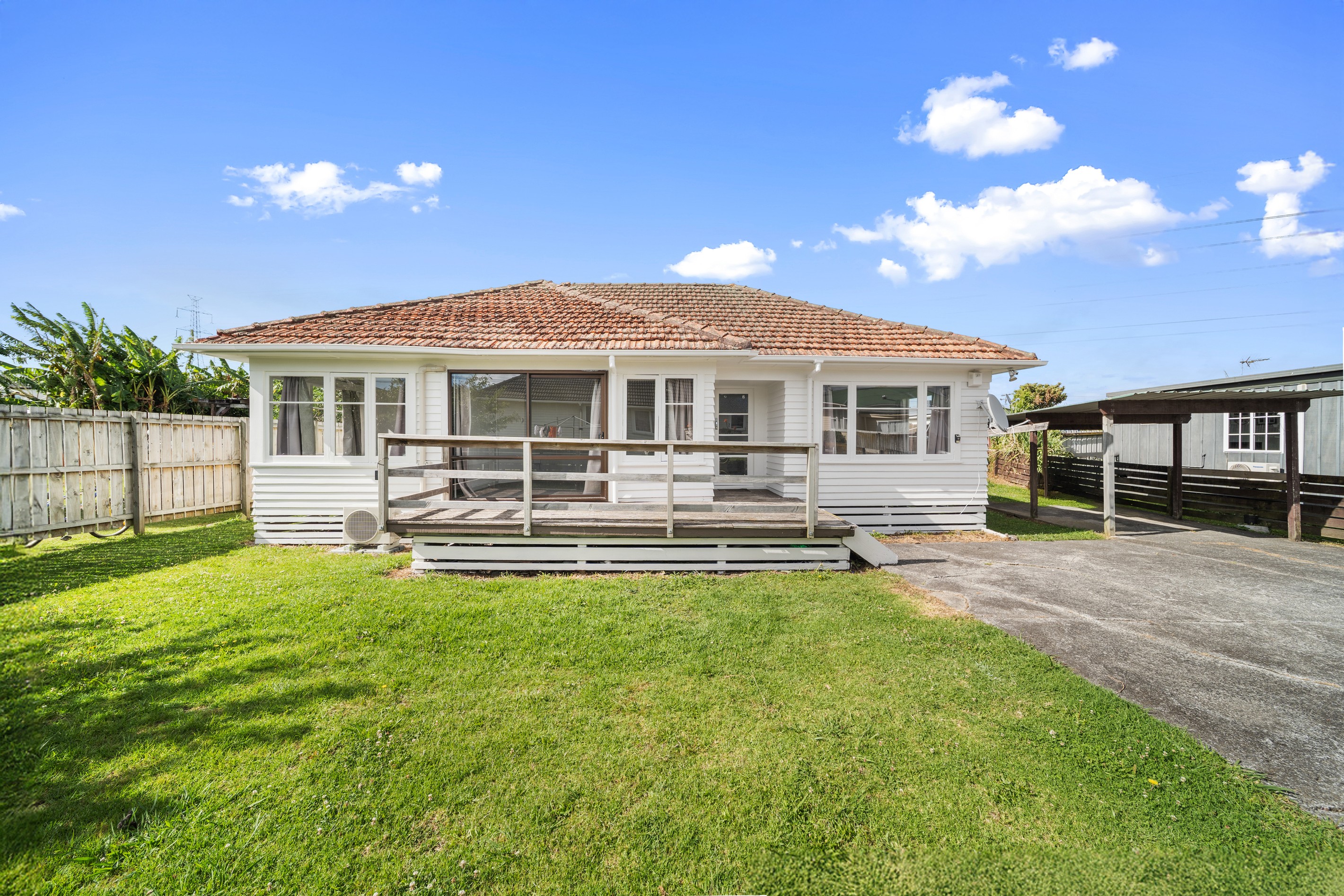 2/8 Fisher Crescent, Otara, Manukau City