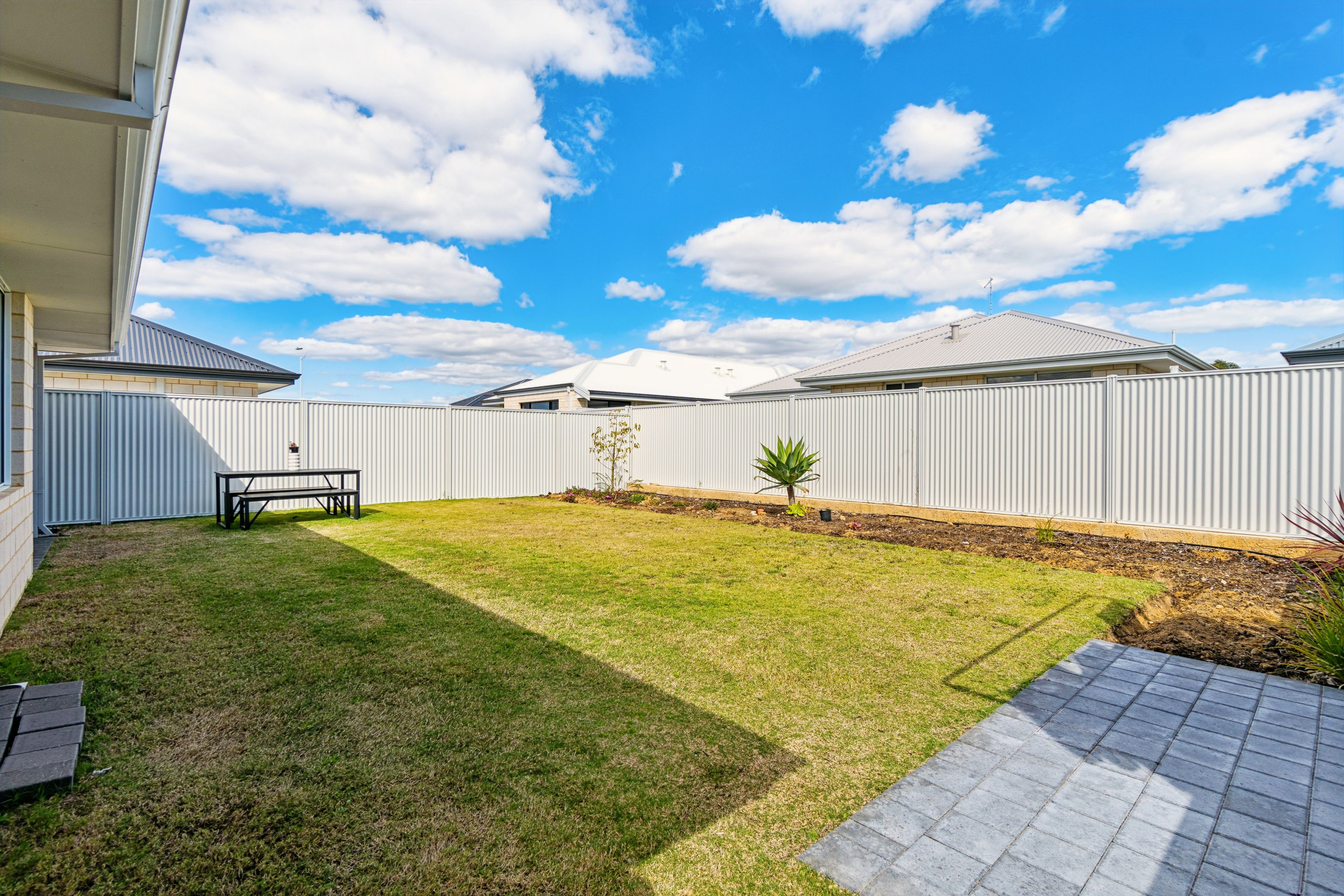 38 Jurien Avenue — photo 30 of 30