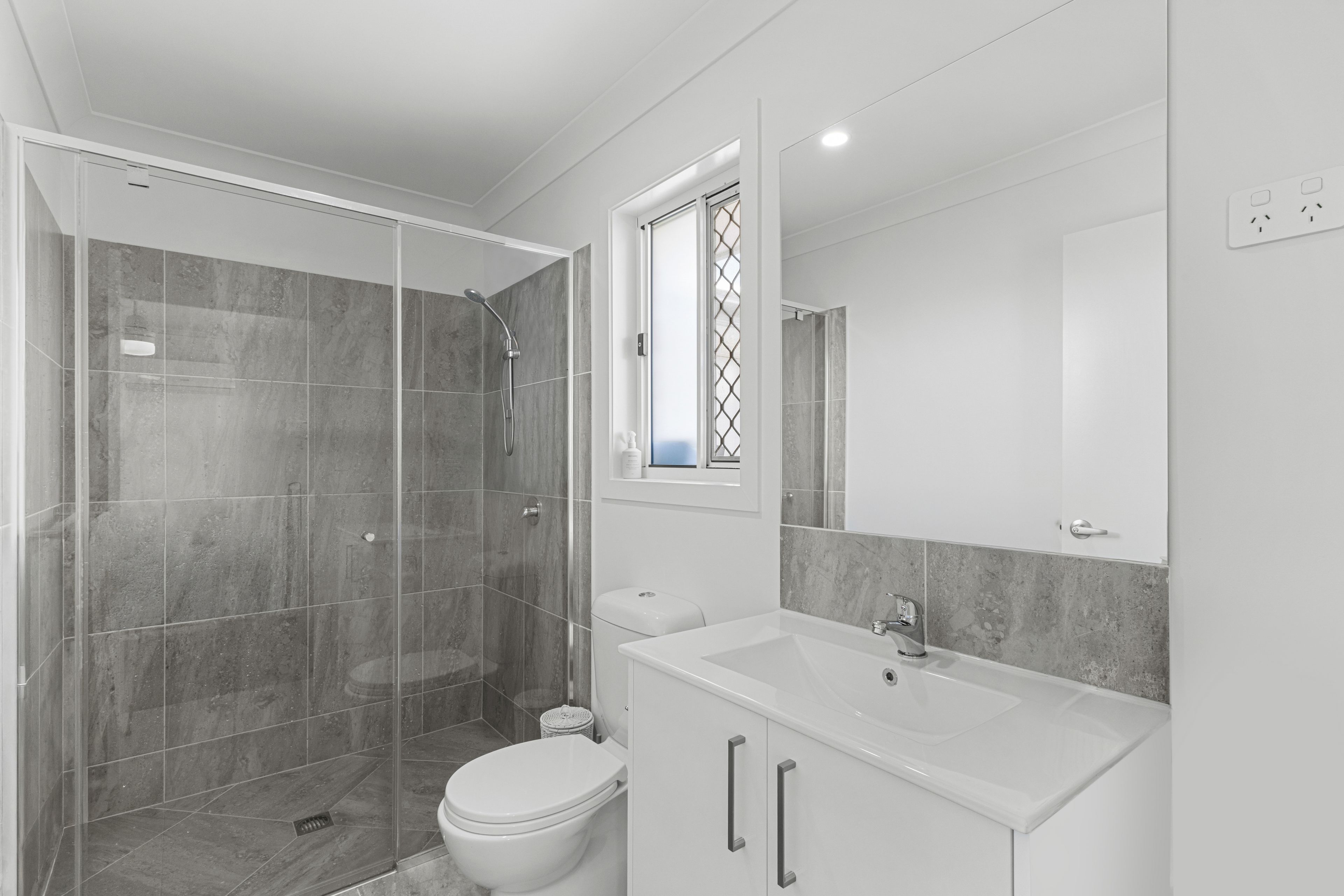 6 Cowley Street — photo 11 of 16