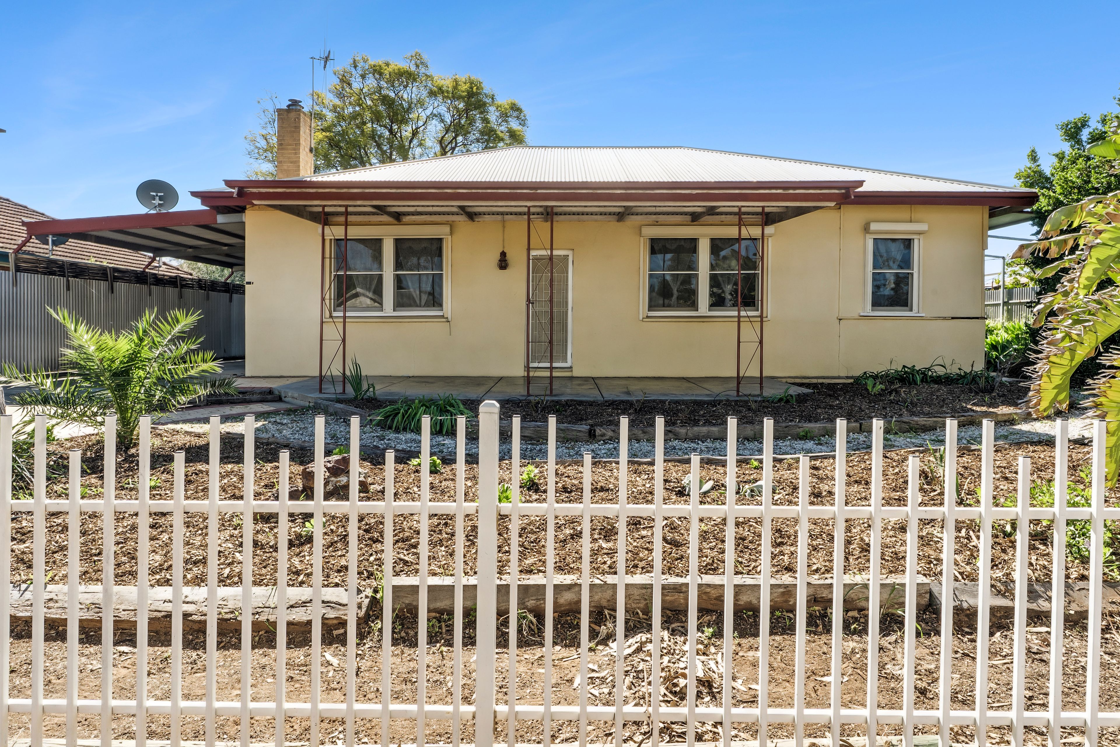210 Sixteenth Street, Renmark, SA 5341