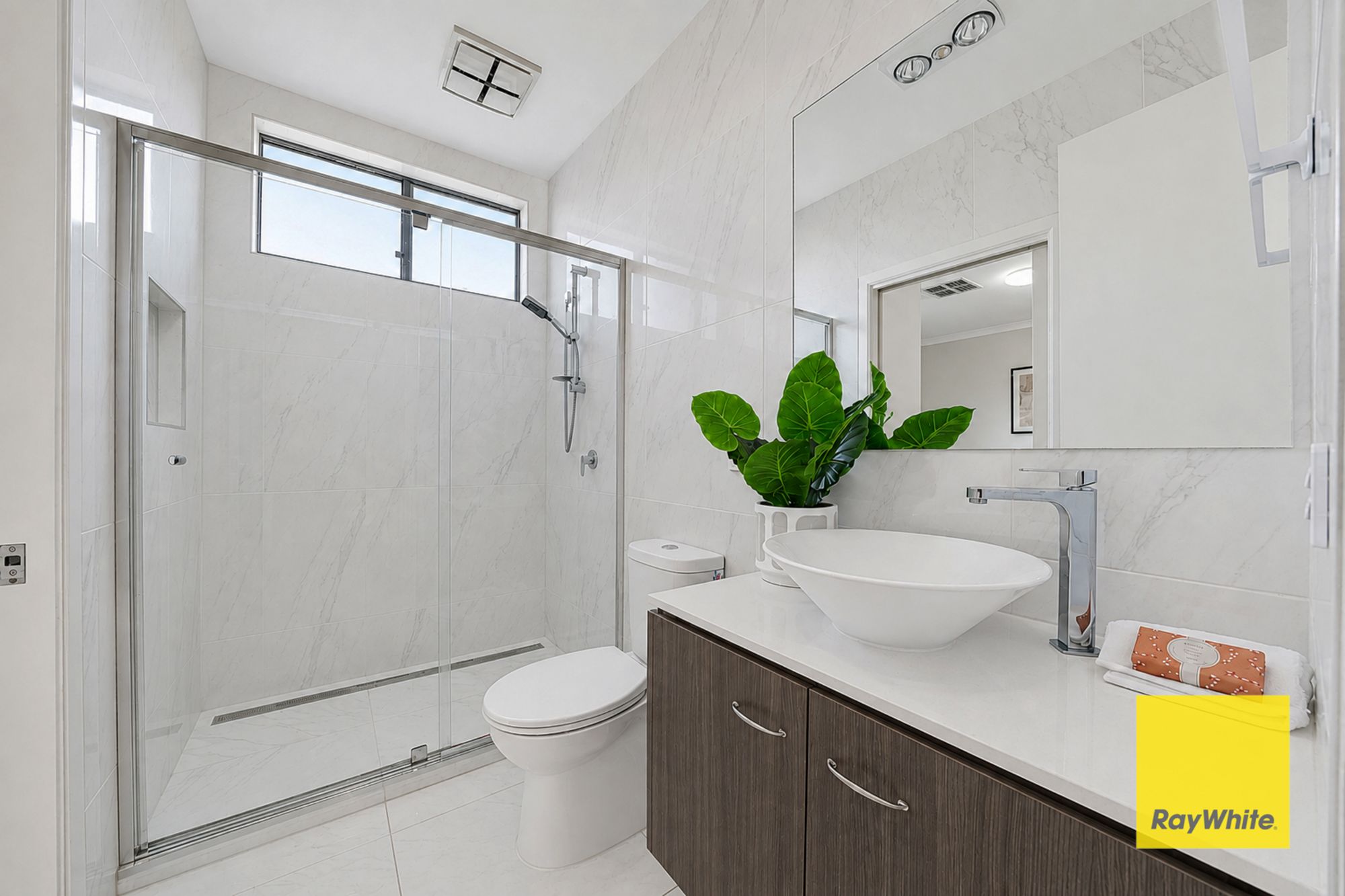 12 Eason Avenue — photo 5 of 23