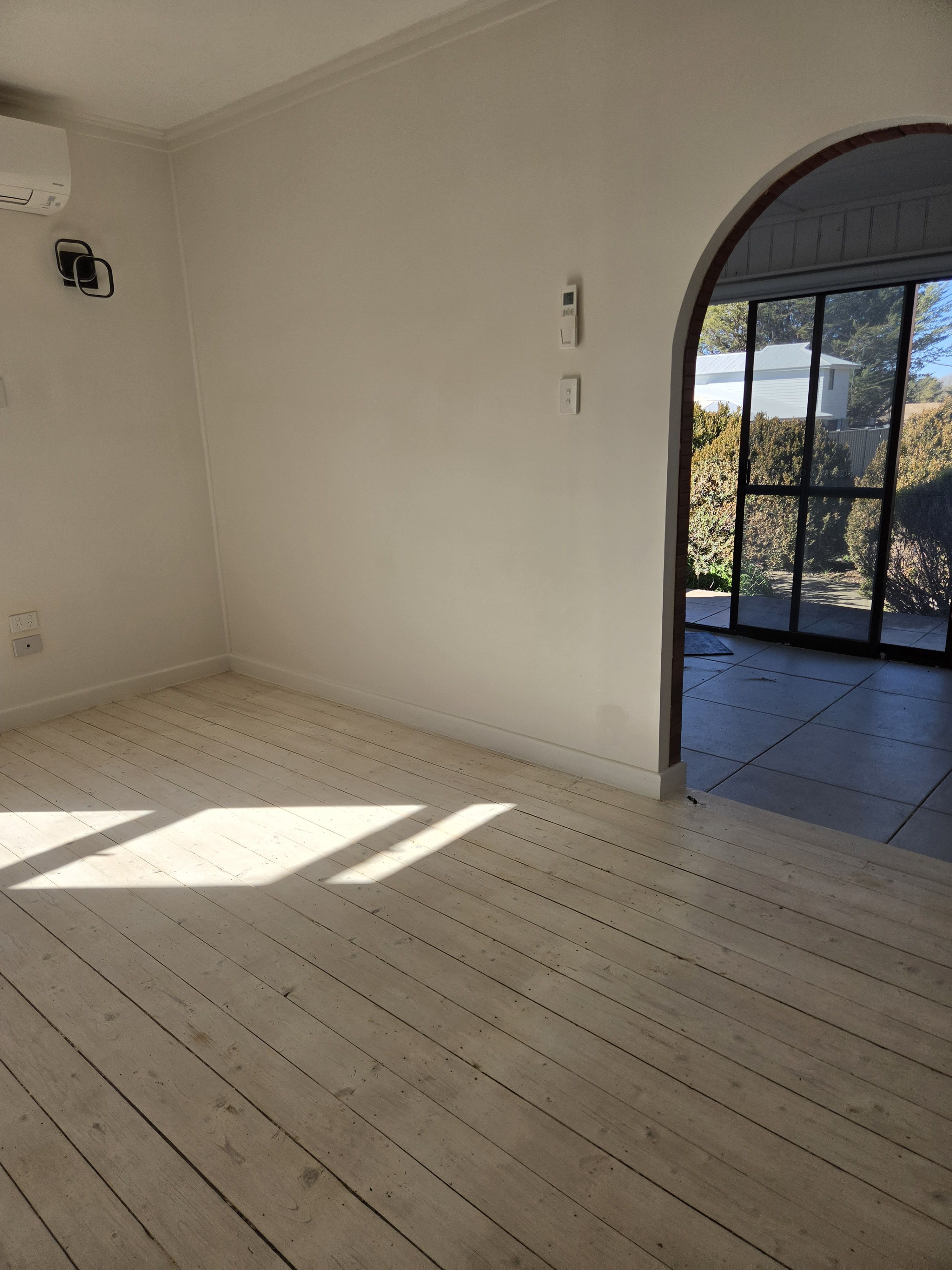 10/24 Mittagang Road — photo 3 of 4