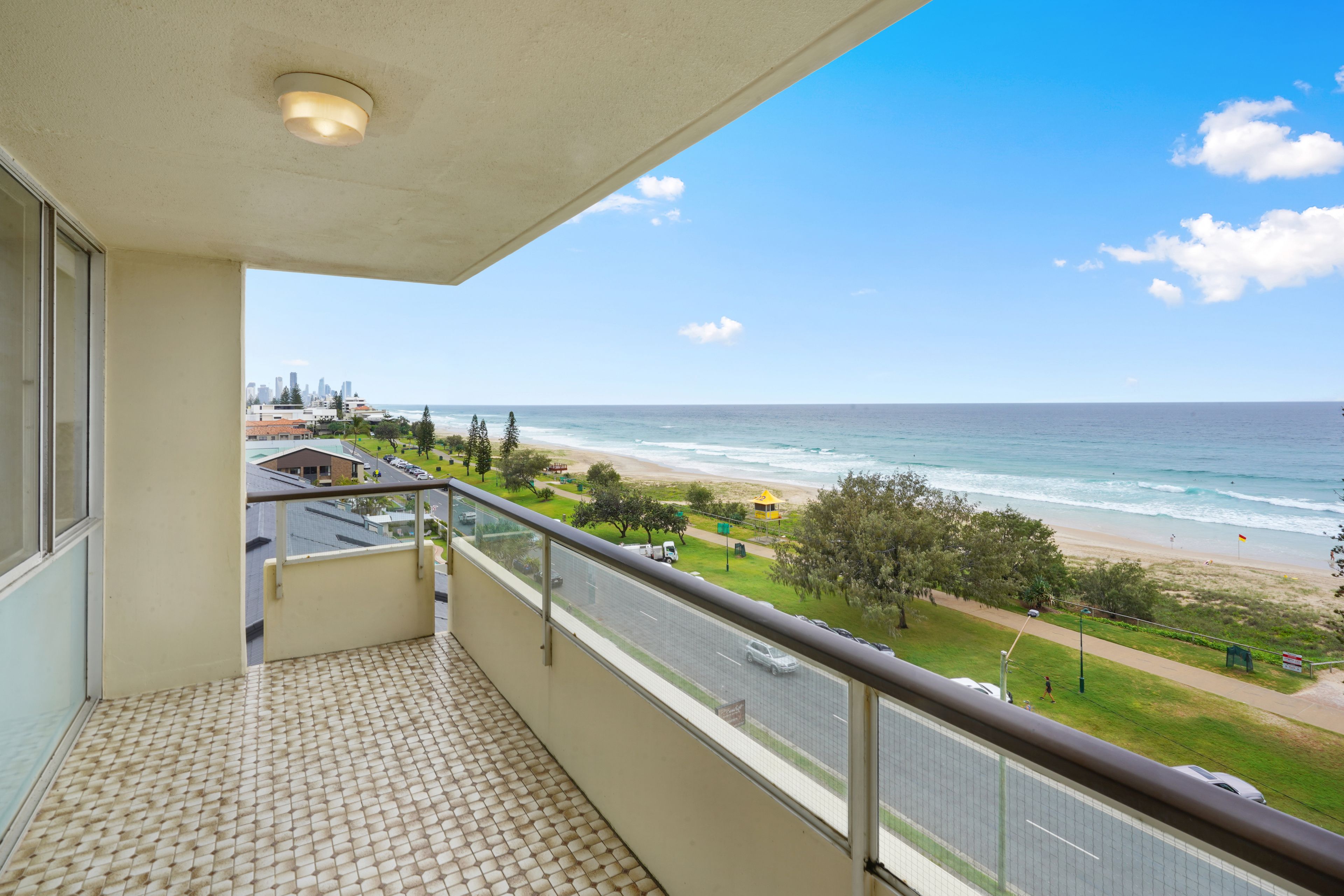 21/90 Marine Parade, Miami, QLD 4220