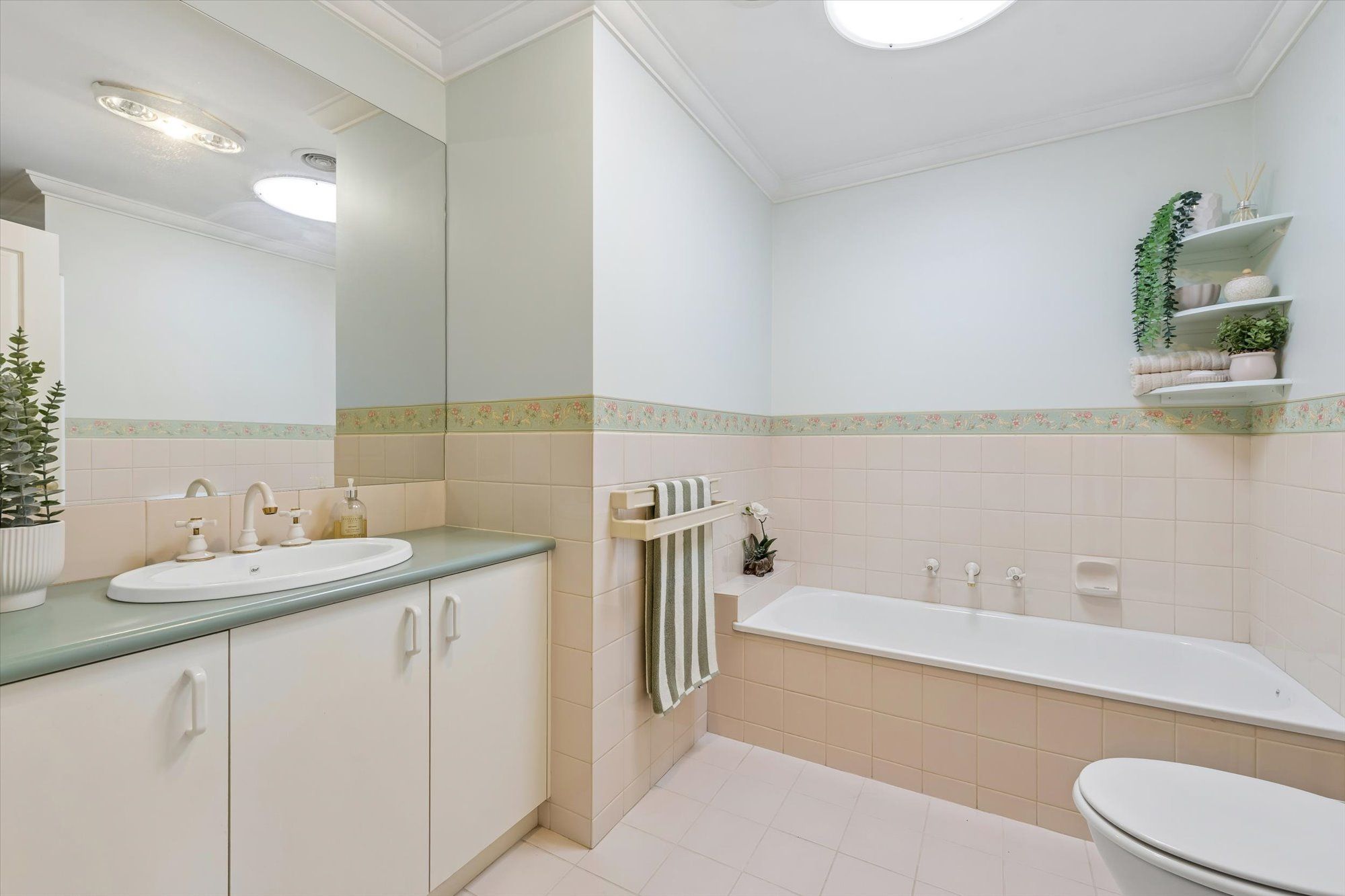42 Albert Place — photo 7 of 12