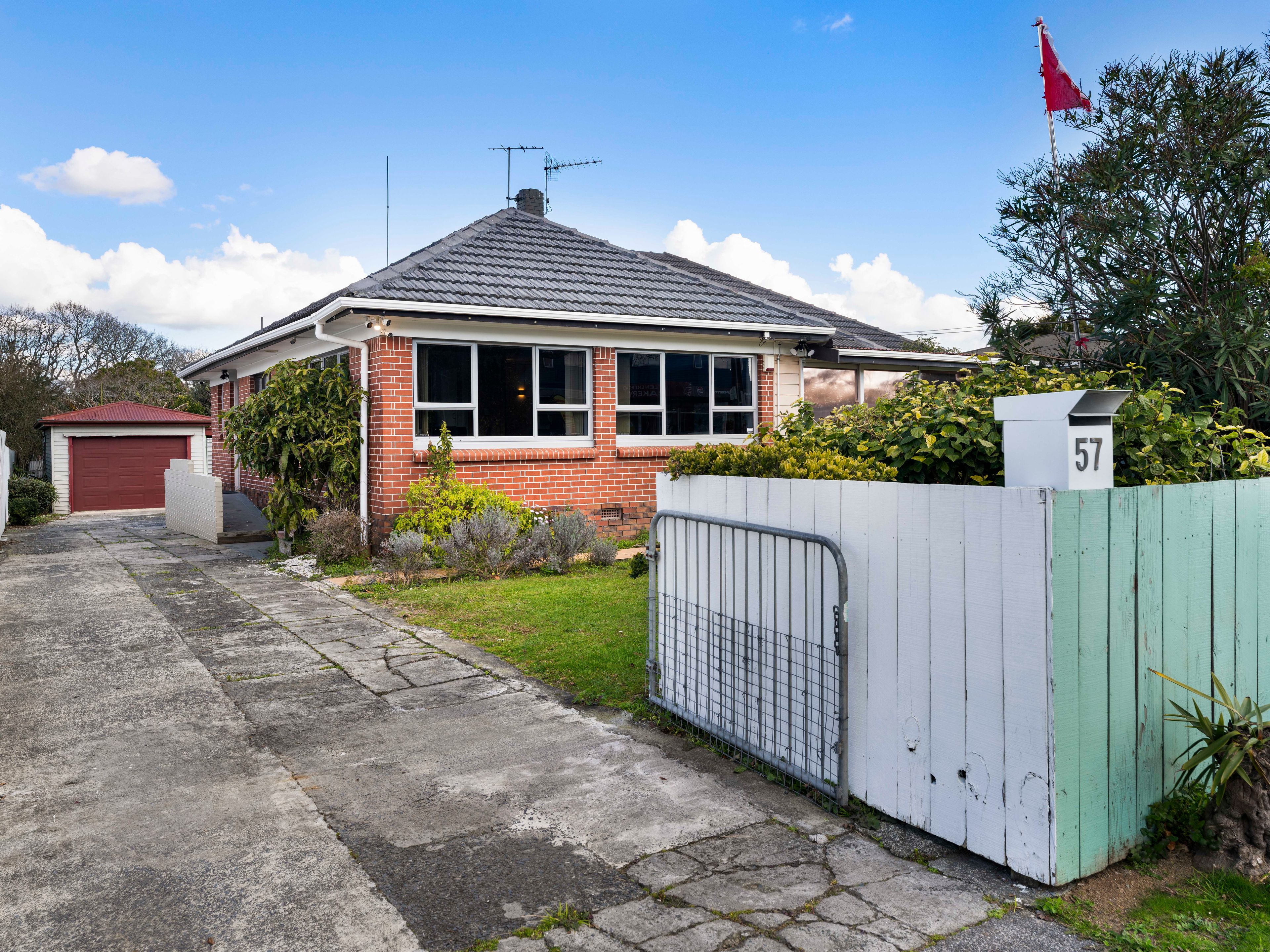 57 Settlement Road, Papakura, Papakura