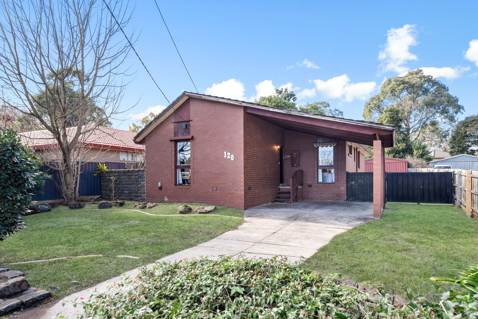 120 Albert Avenue — photo 11 of 14