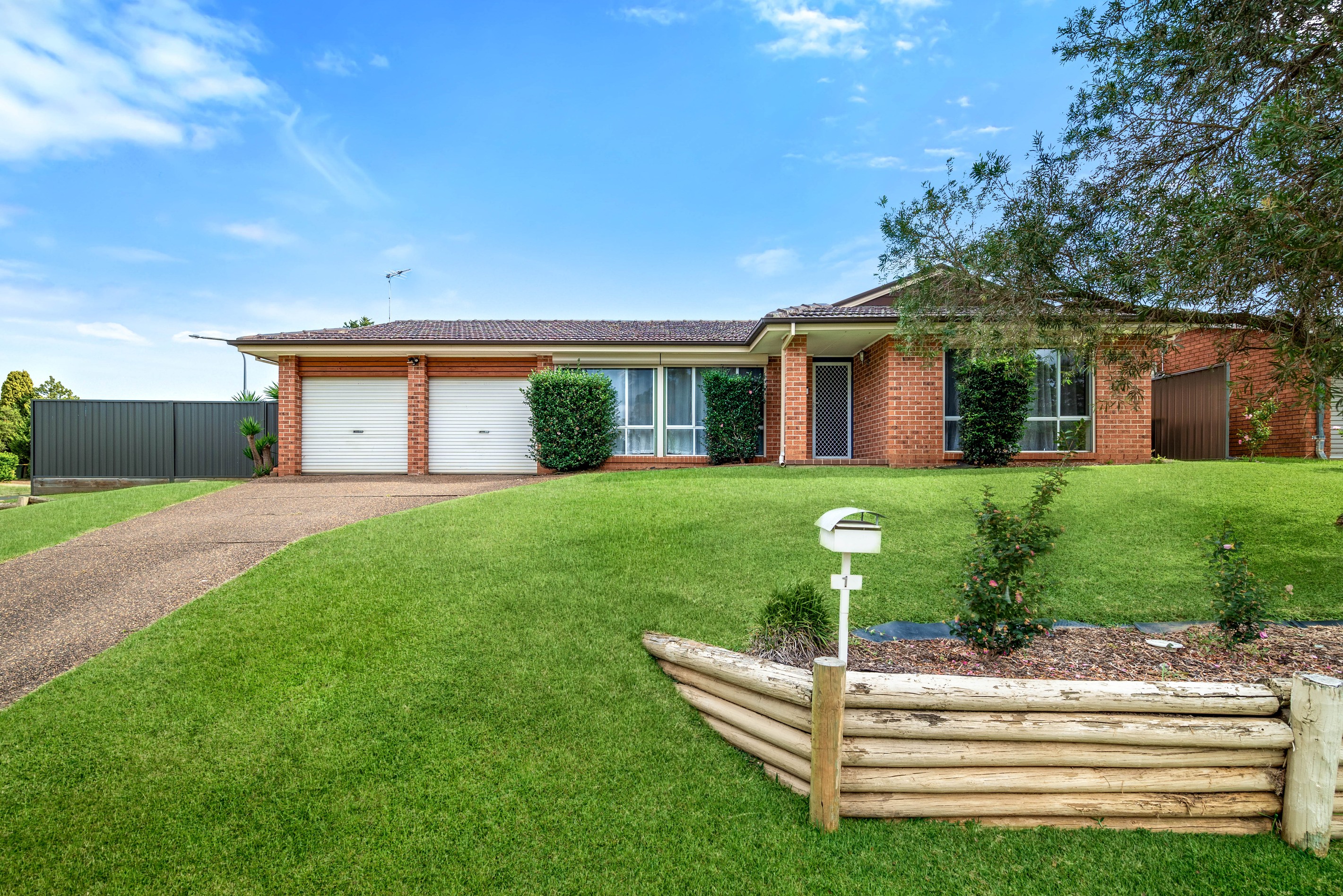 1 Drysdale Street, Eagle Vale, NSW 2558