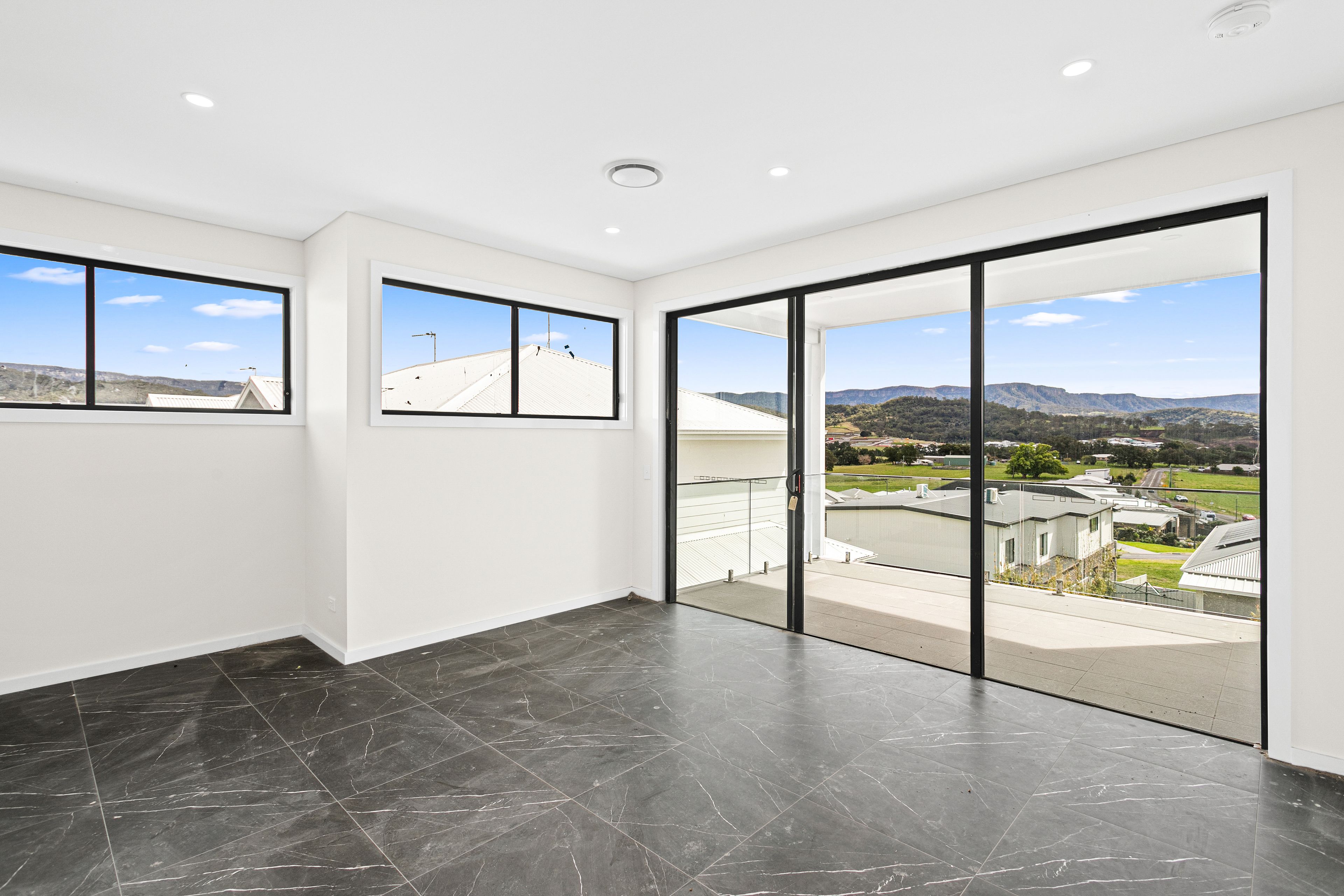 1/42 Paul Circuit, Tullimbar, NSW 2527