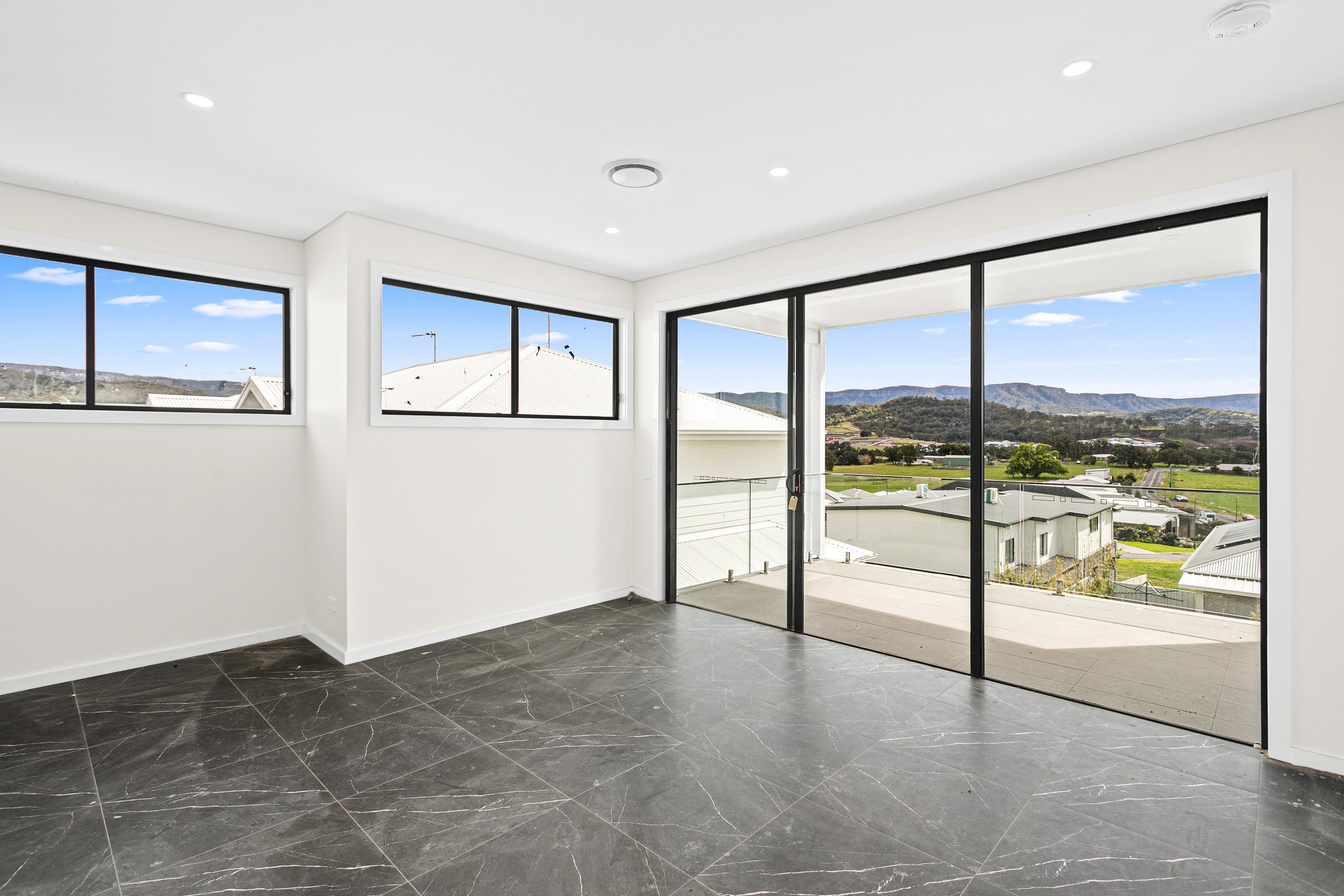 1/42 Paul Circuit, Tullimbar, NSW 2527