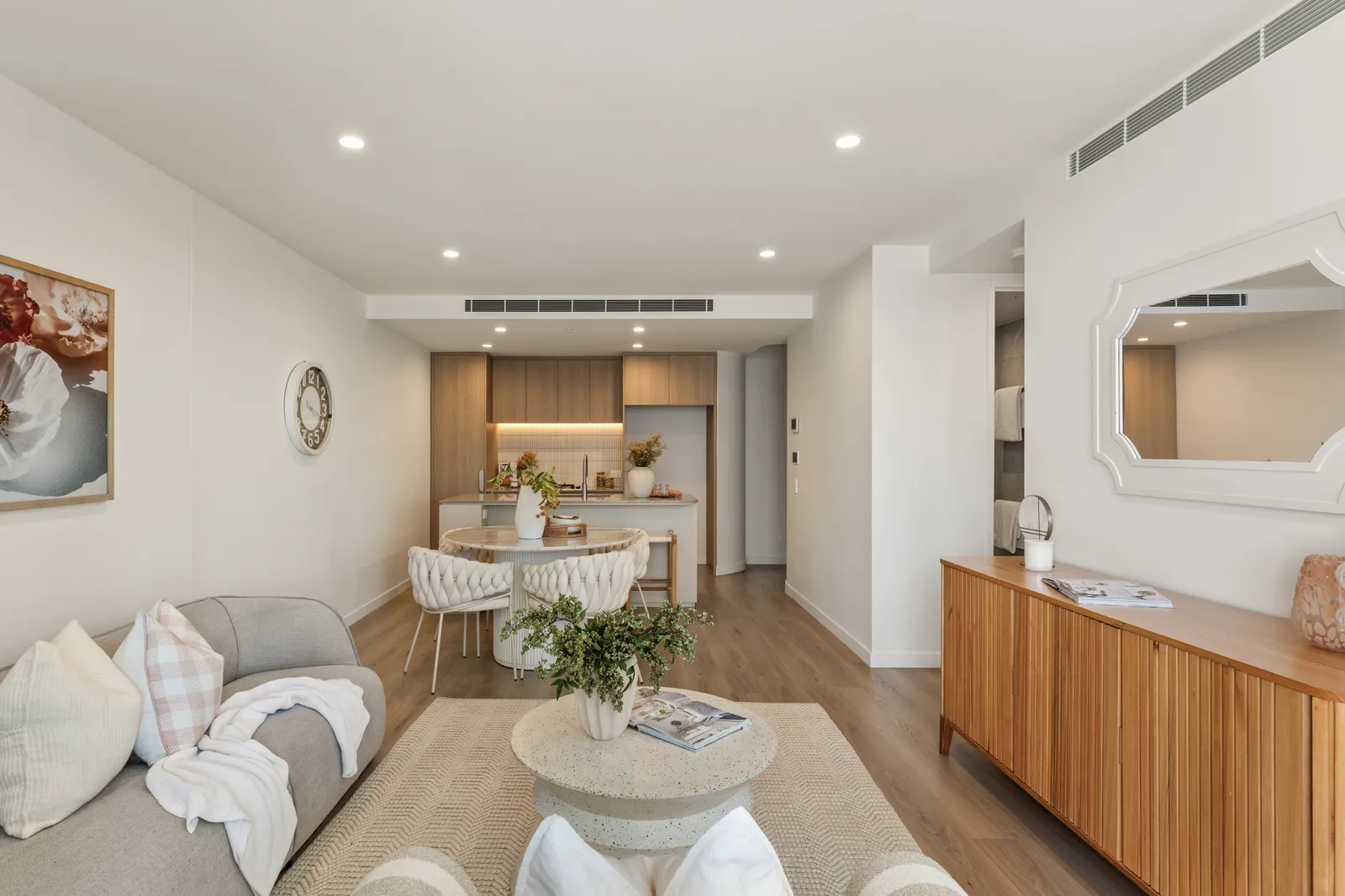 808/33 Railway Terrace, Milton