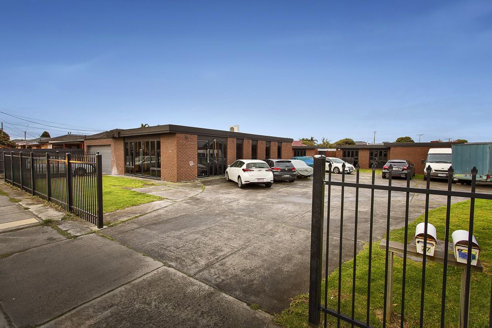 77-79 Kingsclere Avenue, Keysborough, VIC 3173