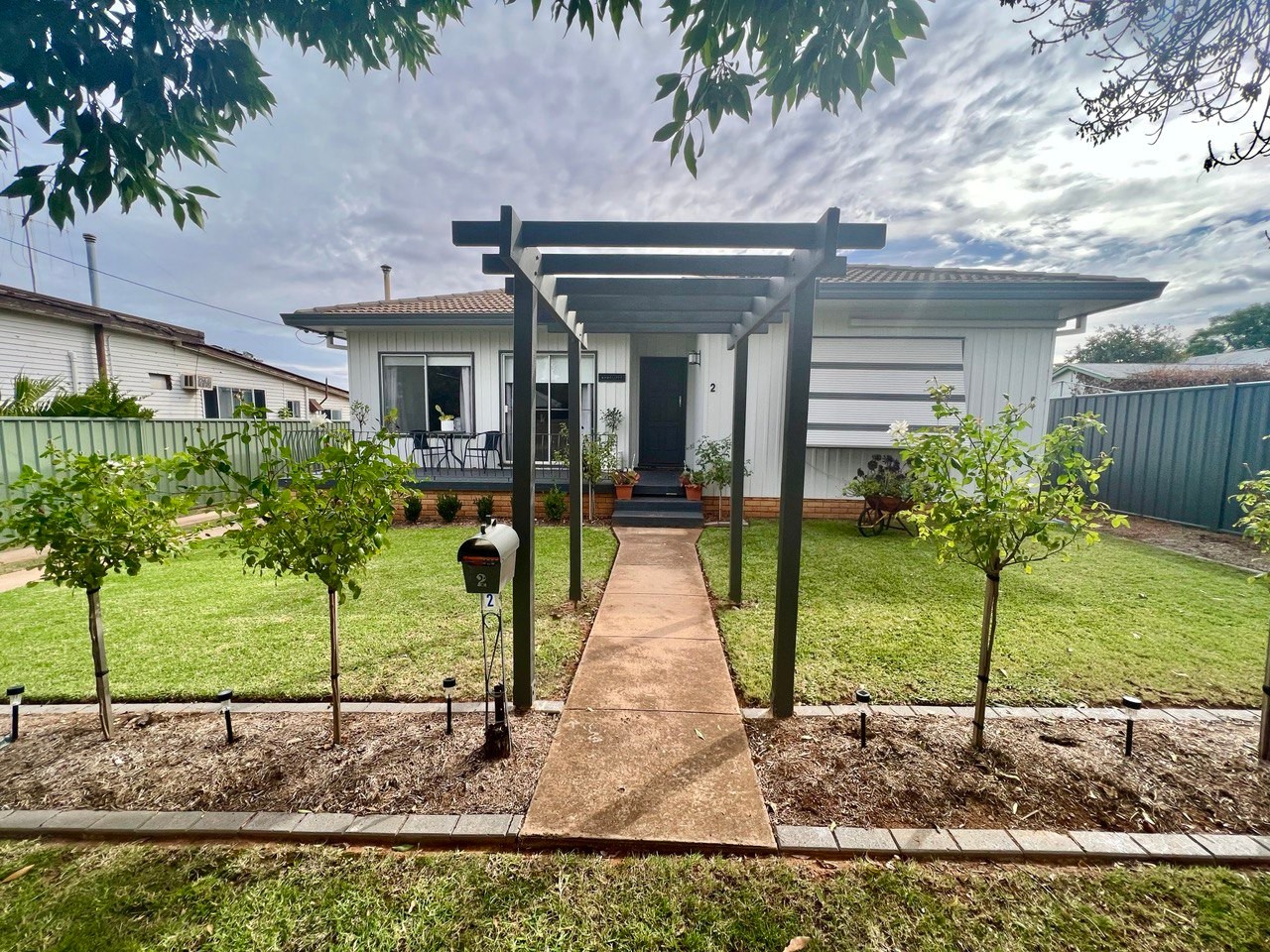 2 Wattle Street, Parkes, NSW 2870