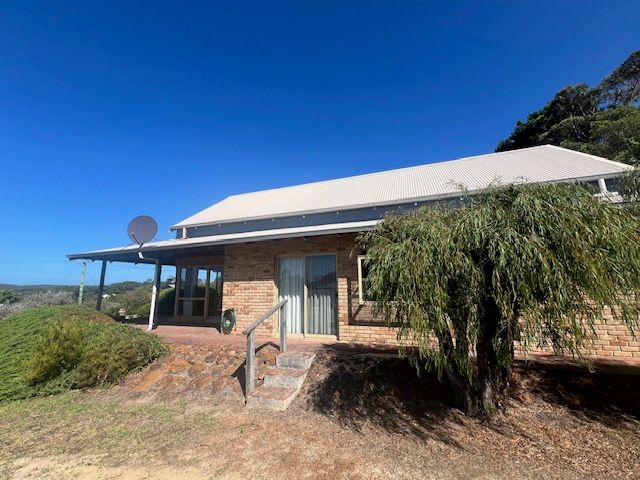 26 Heather Road — photo 14 of 15