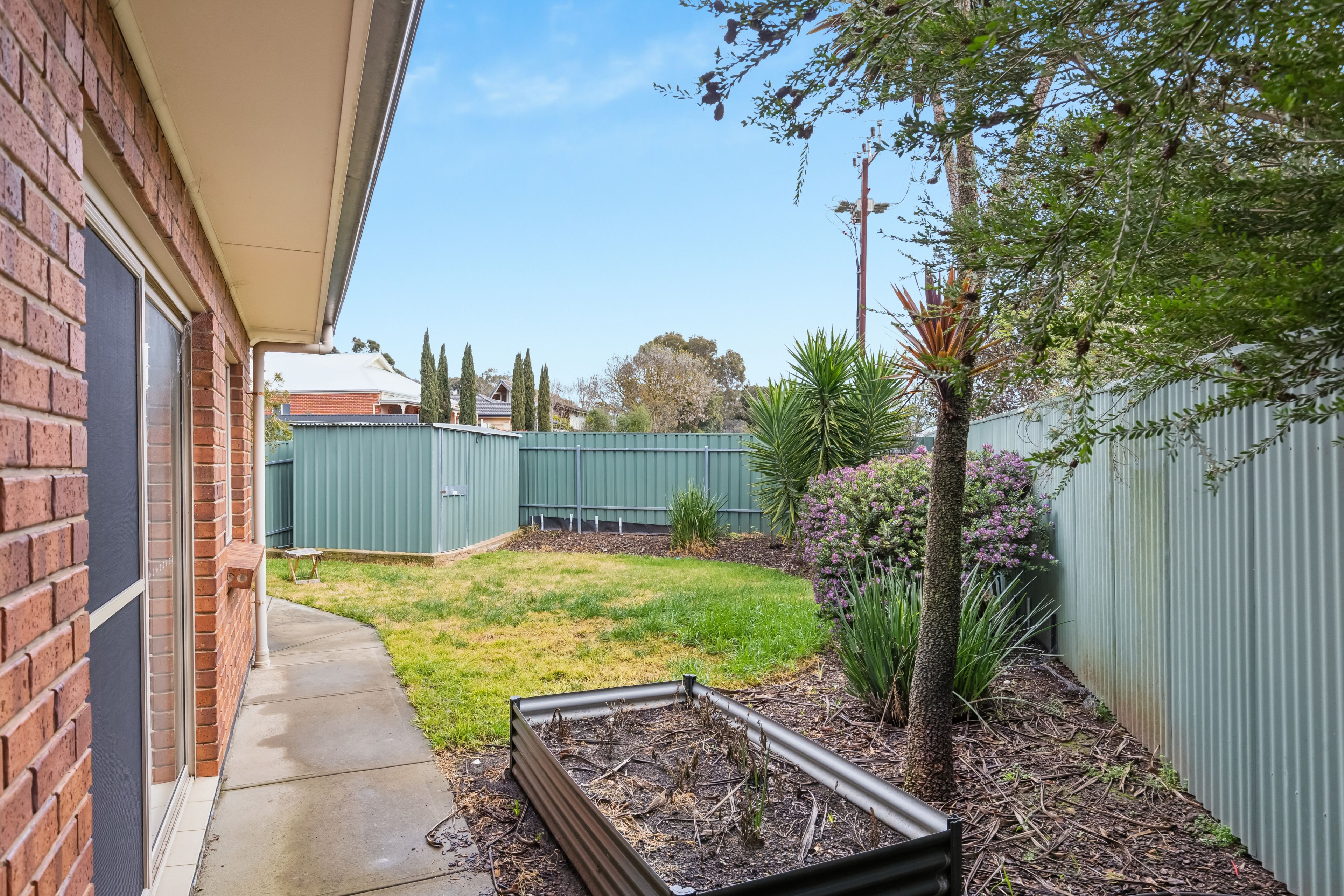 2/34 Haeusler Drive — photo 23 of 26