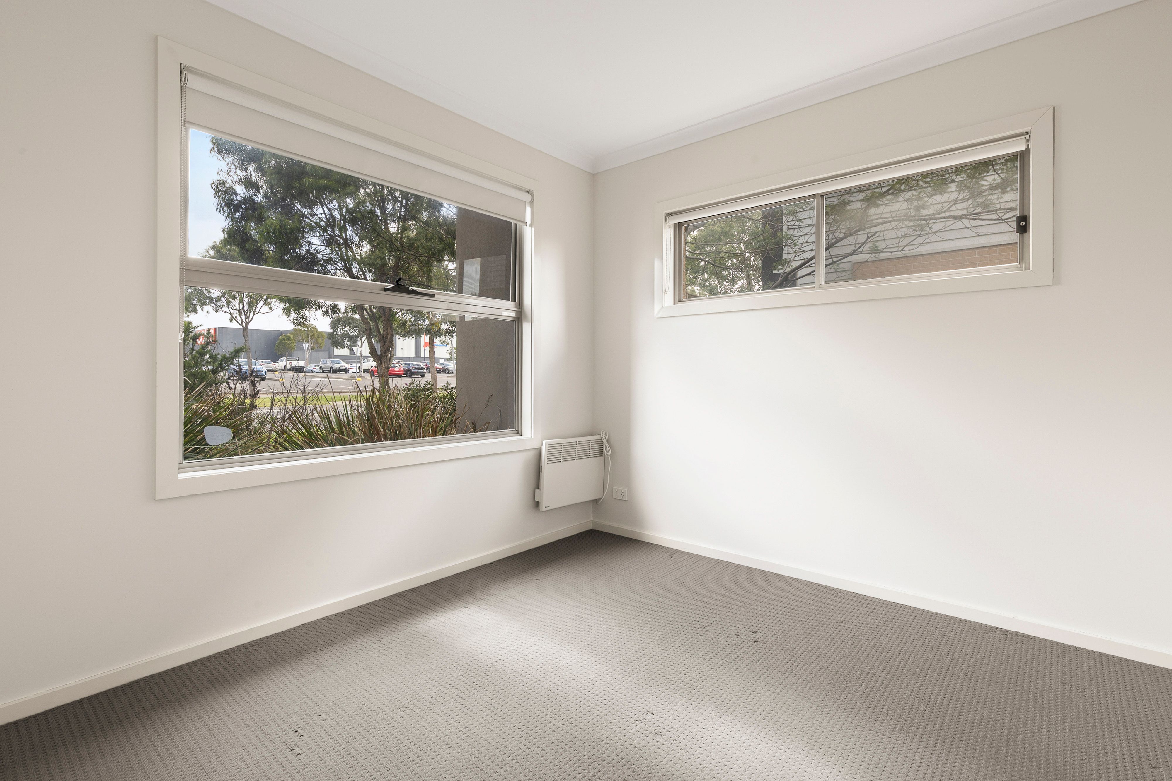 63 Lygon Drive — photo 14 of 21