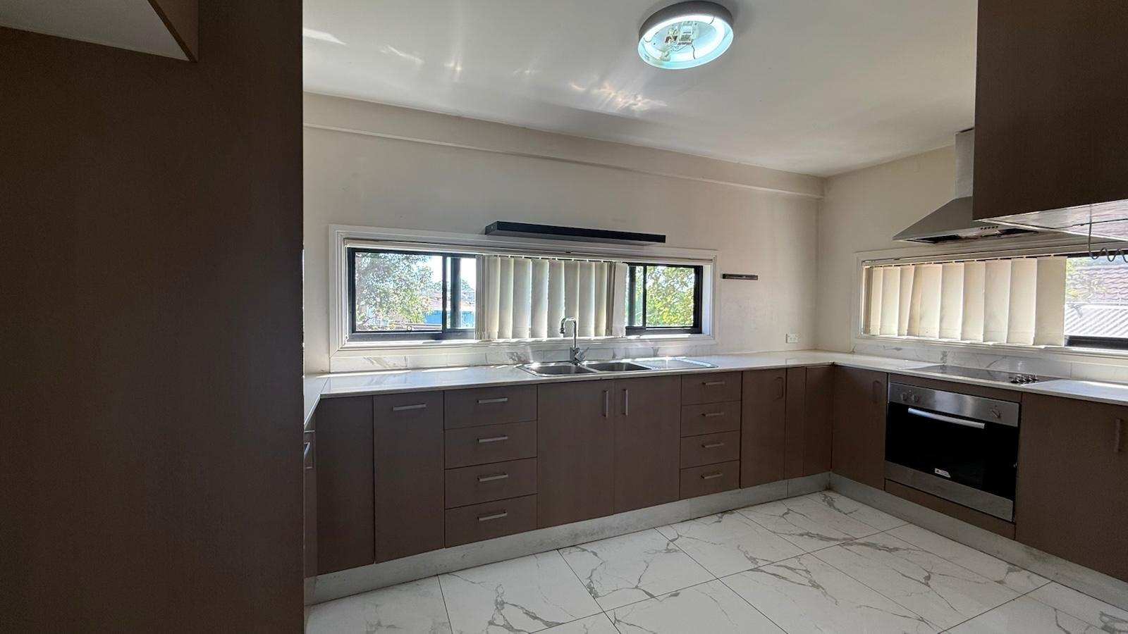 300 Elizabeth Drive, Mount Pritchard, NSW 2170