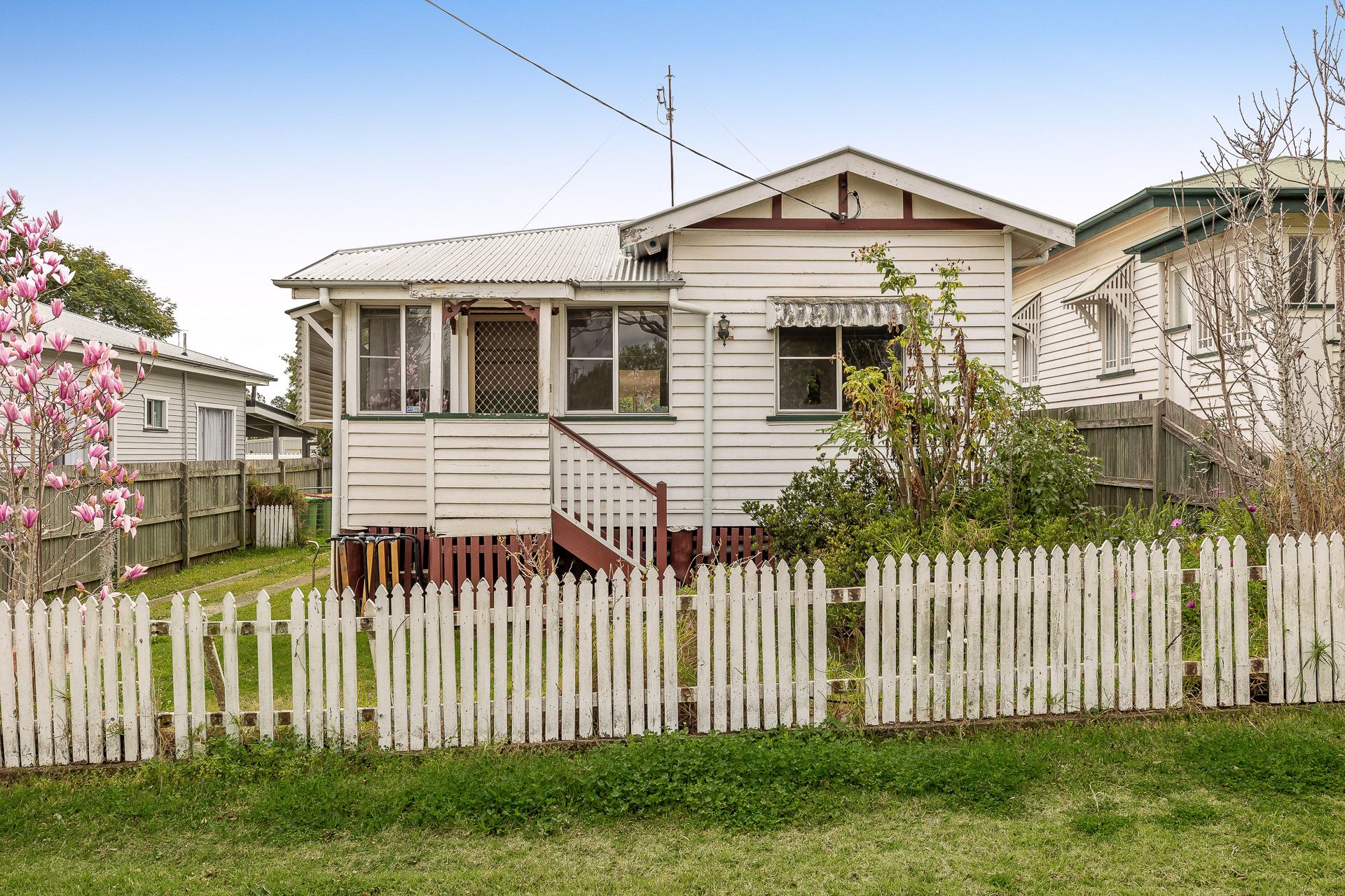 15 Chamberlain Street, North Toowoomba QLD 4350